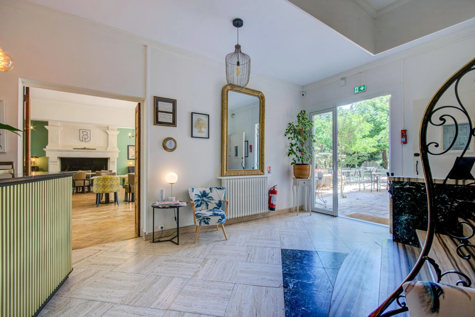 Organiser un séminaire d'entreprise : Logis Hotel Le Blason de Provence à monteux
