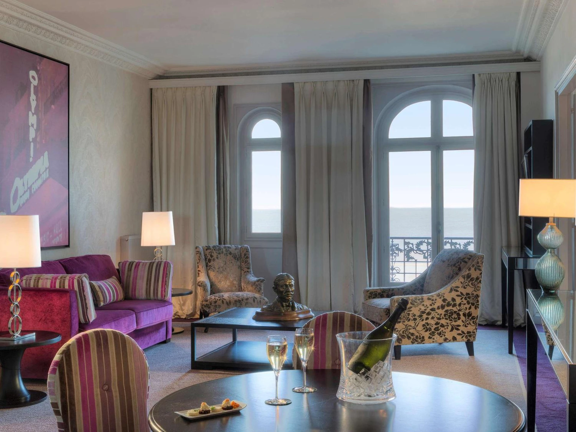 Chambre disponible pour un séminaire d'entreprise à Le Grand Hotel de Cabourg - MGallery Hotel Collection - Cabourg