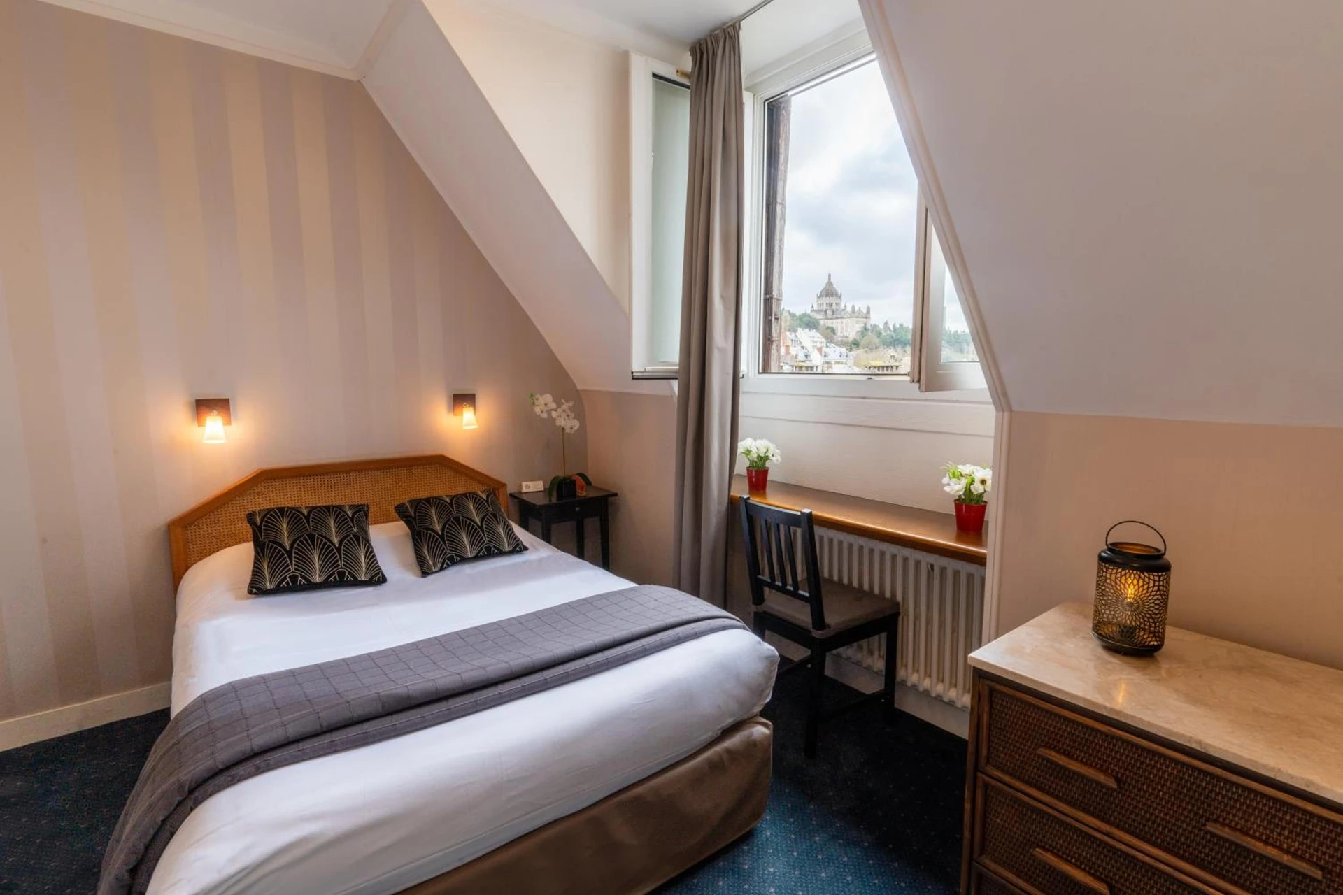 Chambre disponible pour un séminaire d'entreprise à Grand Hôtel de L'Espérance - Lisieux