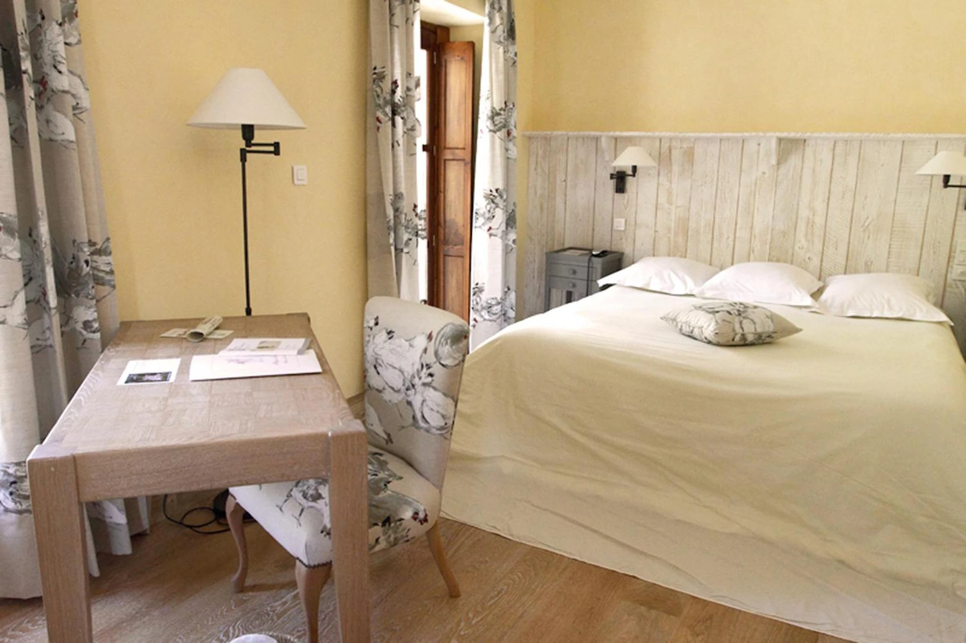 Magnifique chambre pour un séminaire d'entreprise à Le Grand Hôtel - Molitg-les-Bains