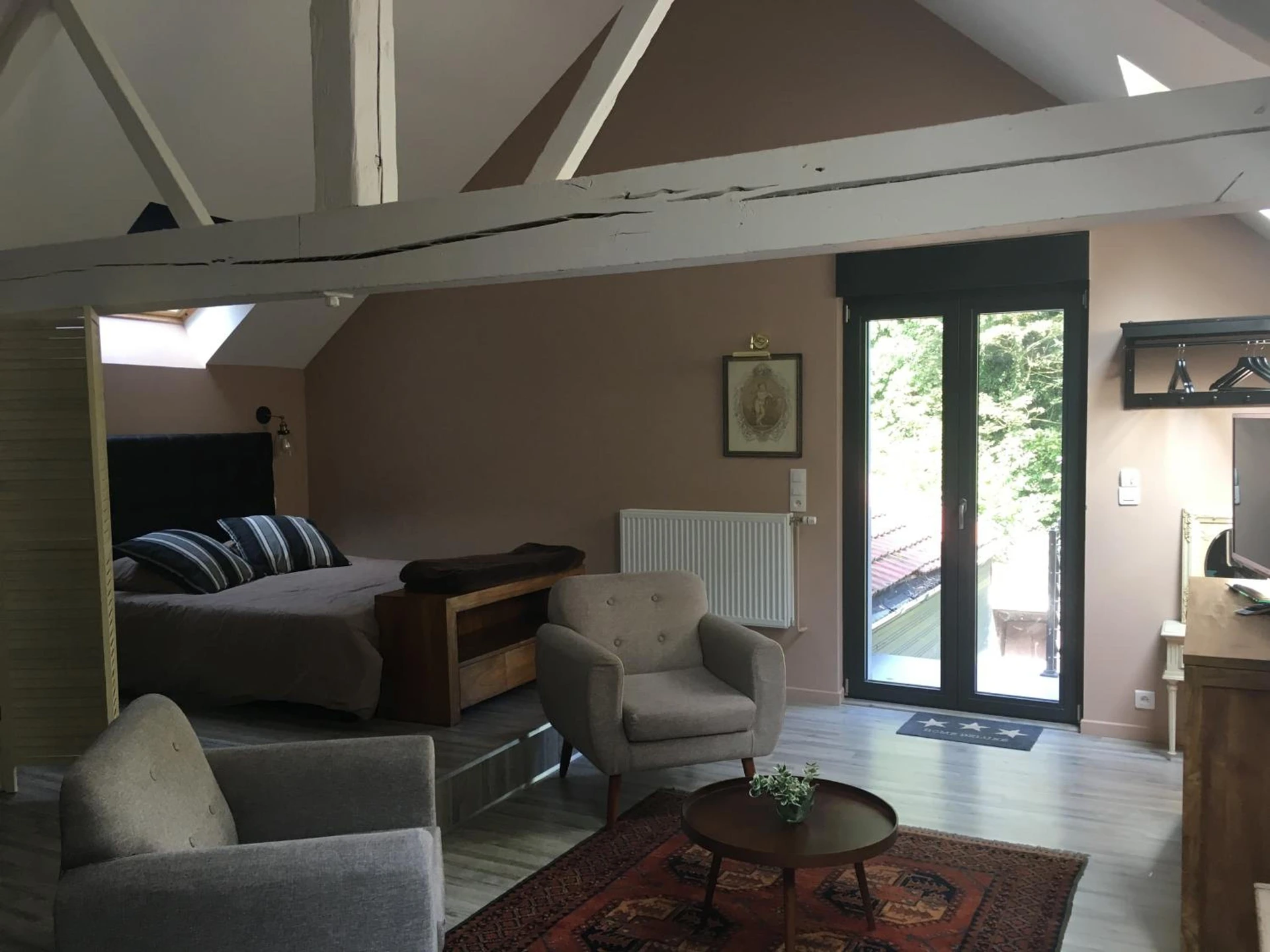 Chambre disponible pour un séminaire d'entreprise à LOGIS HÔTEL-RESTAURANT - Le Moulin d'Artres - Artres