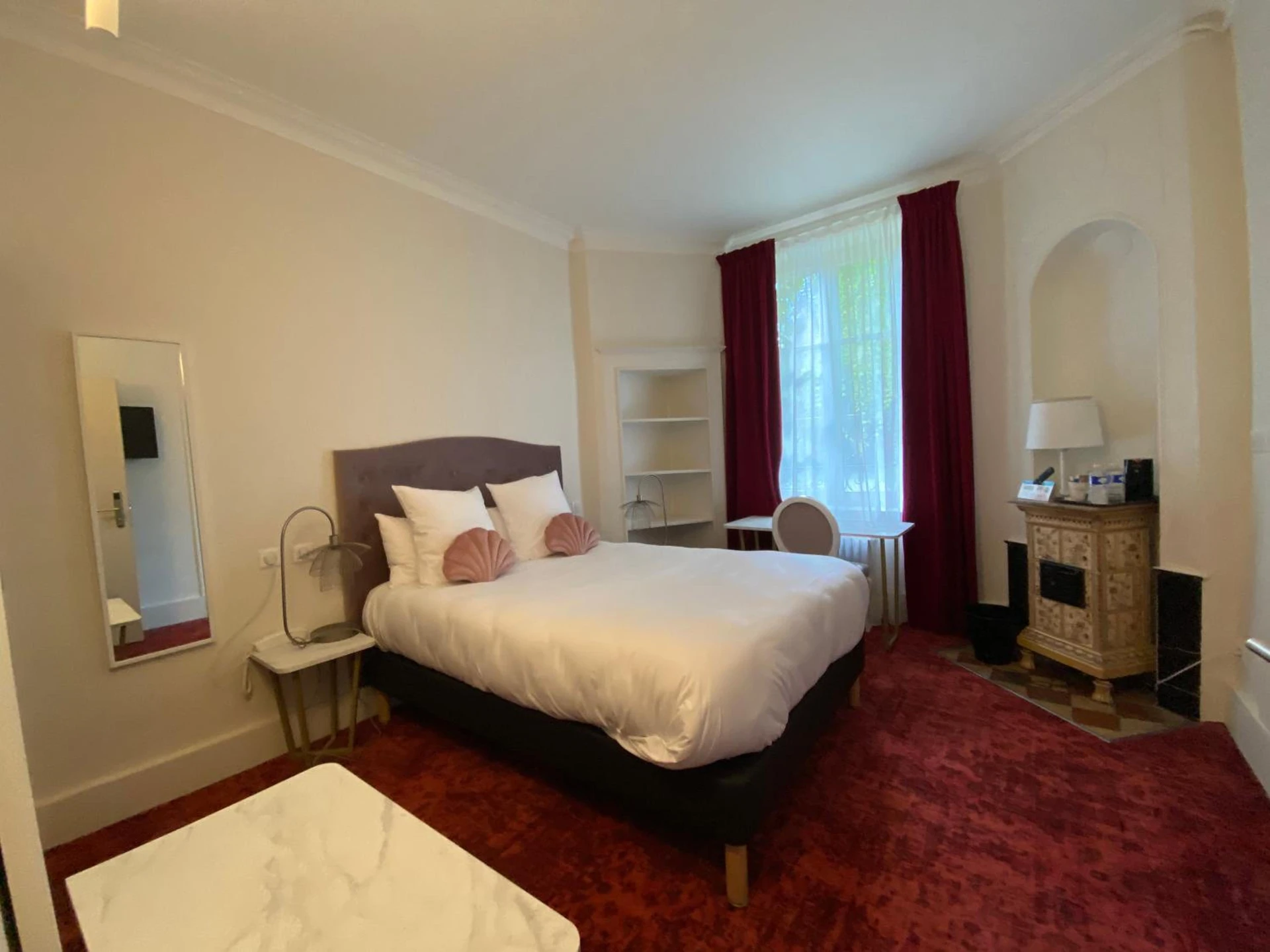 Magnifique chambre pour un séminaire d'entreprise à Logis HOTEL DU PARC - Pont-à-Mousson