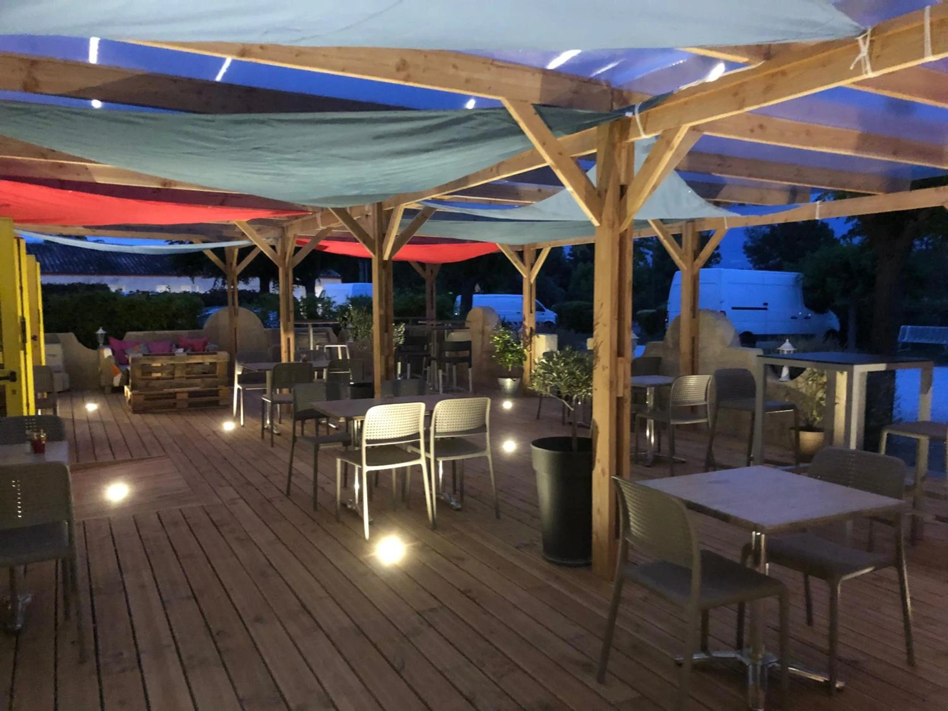 Organiser un séminaire d'entreprise : Logis hôtel restaurant Le clos saint loup à bram