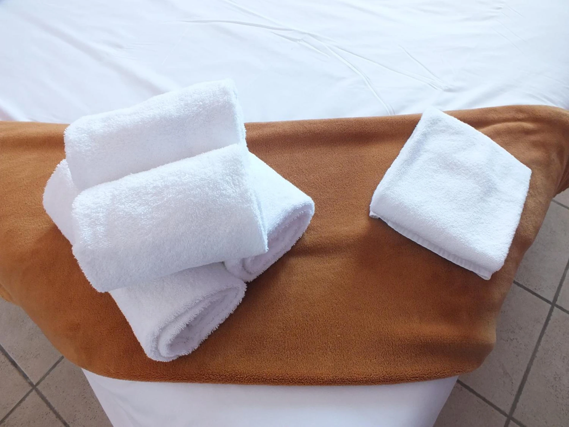 Chambre disponible pour un séminaire d'entreprise à Logis hôtel restaurant Le clos saint loup - Bram