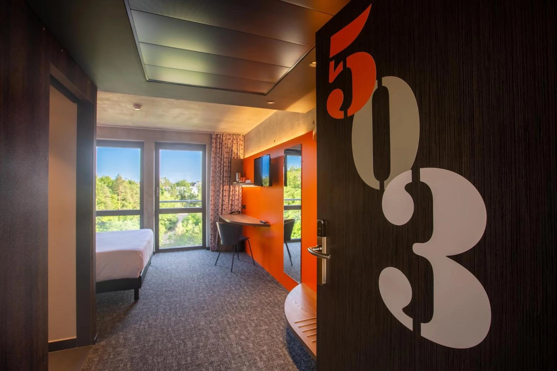 Chambre disponible pour un séminaire d'entreprise à Lorraine Hôtel Nancy Ouest - Laxou - Nancy