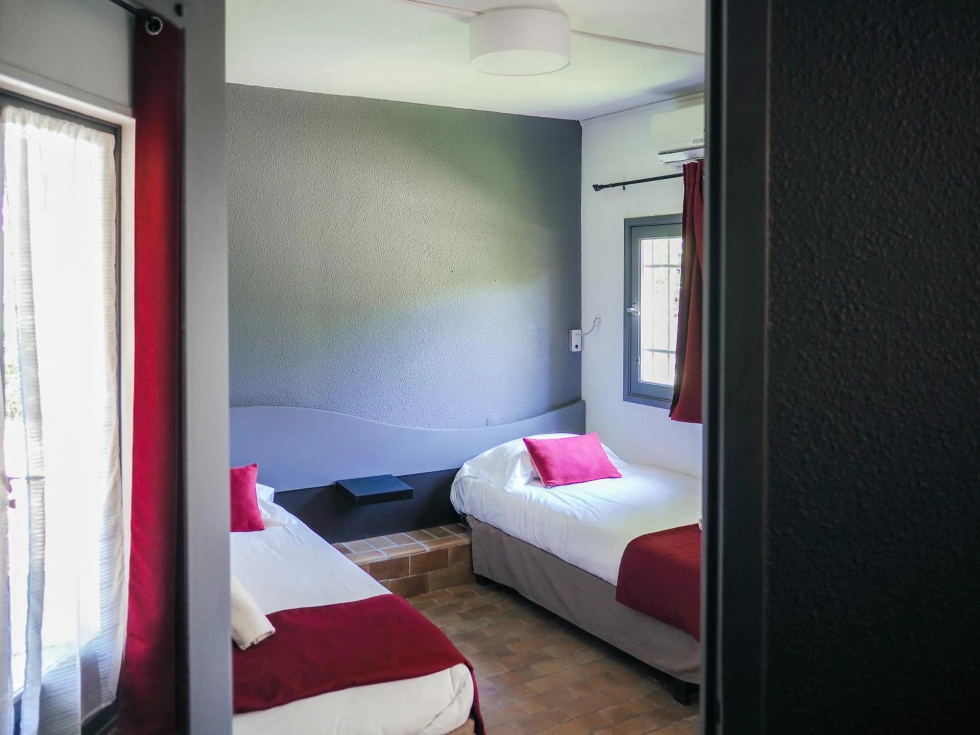Magnifique chambre pour un séminaire d'entreprise à Marina Hôtel Club - Cogolin