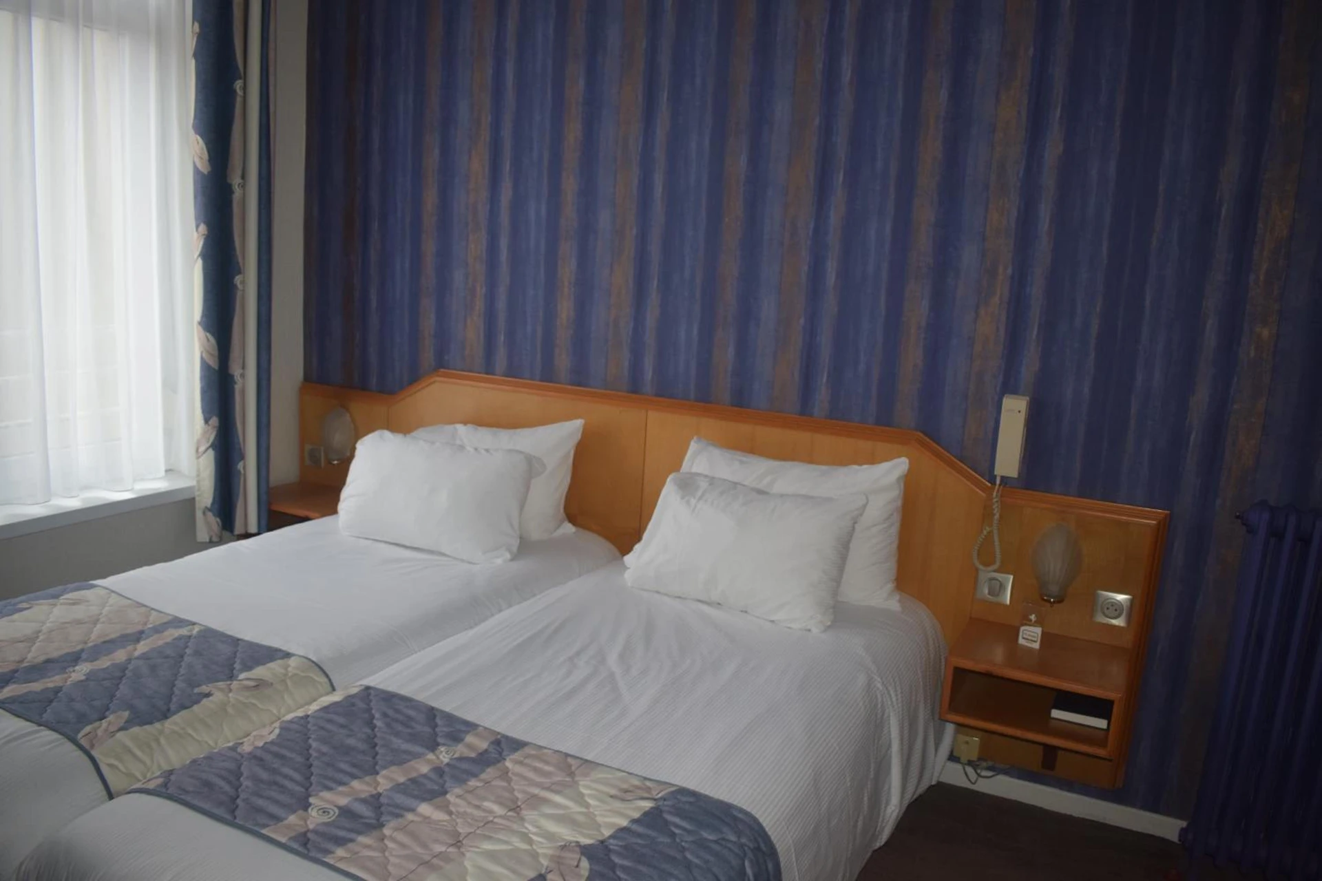 Chambre disponible pour un séminaire d'entreprise à Metropol Hotel - Calais