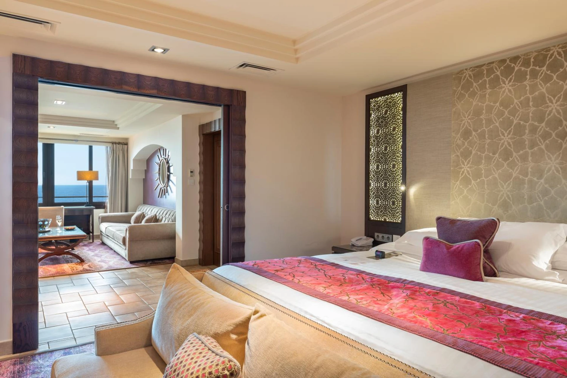 Magnifique chambre pour un séminaire d'entreprise à Tiara Miramar Beach Hotel & Spa - Théoule-sur-Mer