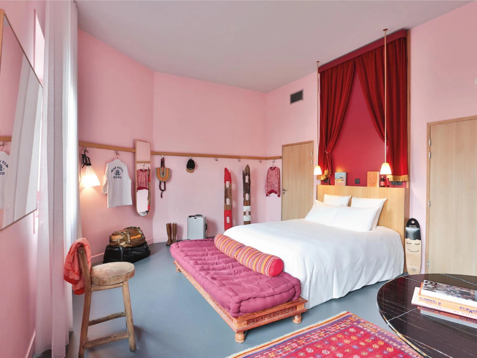 Chambre disponible pour un séminaire d'entreprise à MOB HOTEL Paris Les Puces - Saint-Ouen