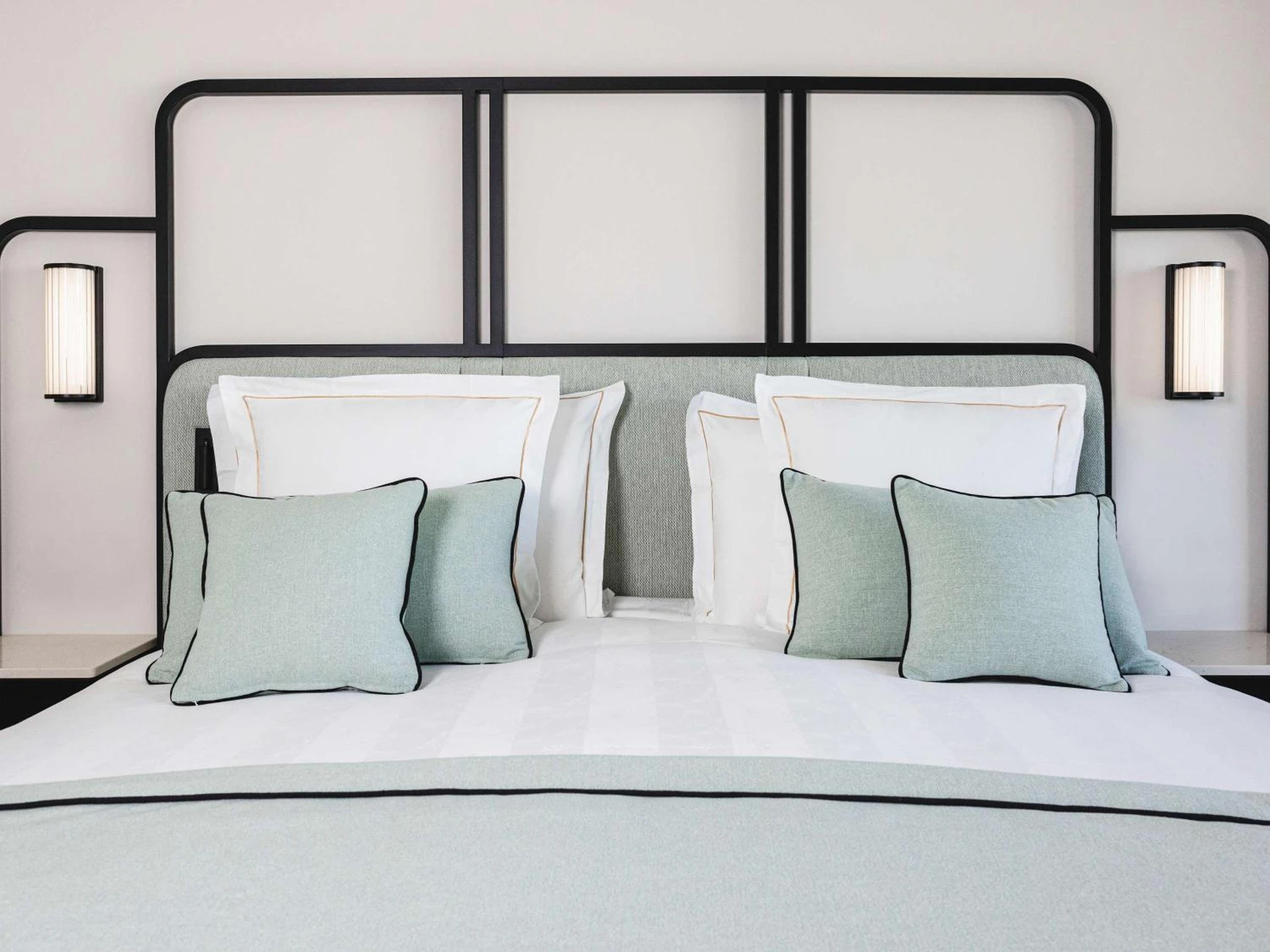 Chambre disponible pour un séminaire d'entreprise à Mondrian Cannes - Cannes