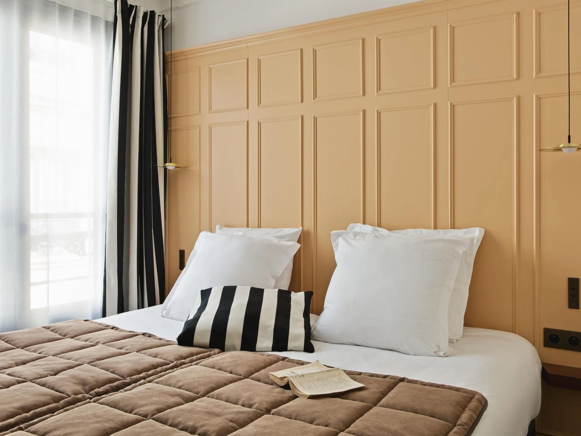 Chambre disponible pour un séminaire d'entreprise à New Hotel Lafayette - Paris