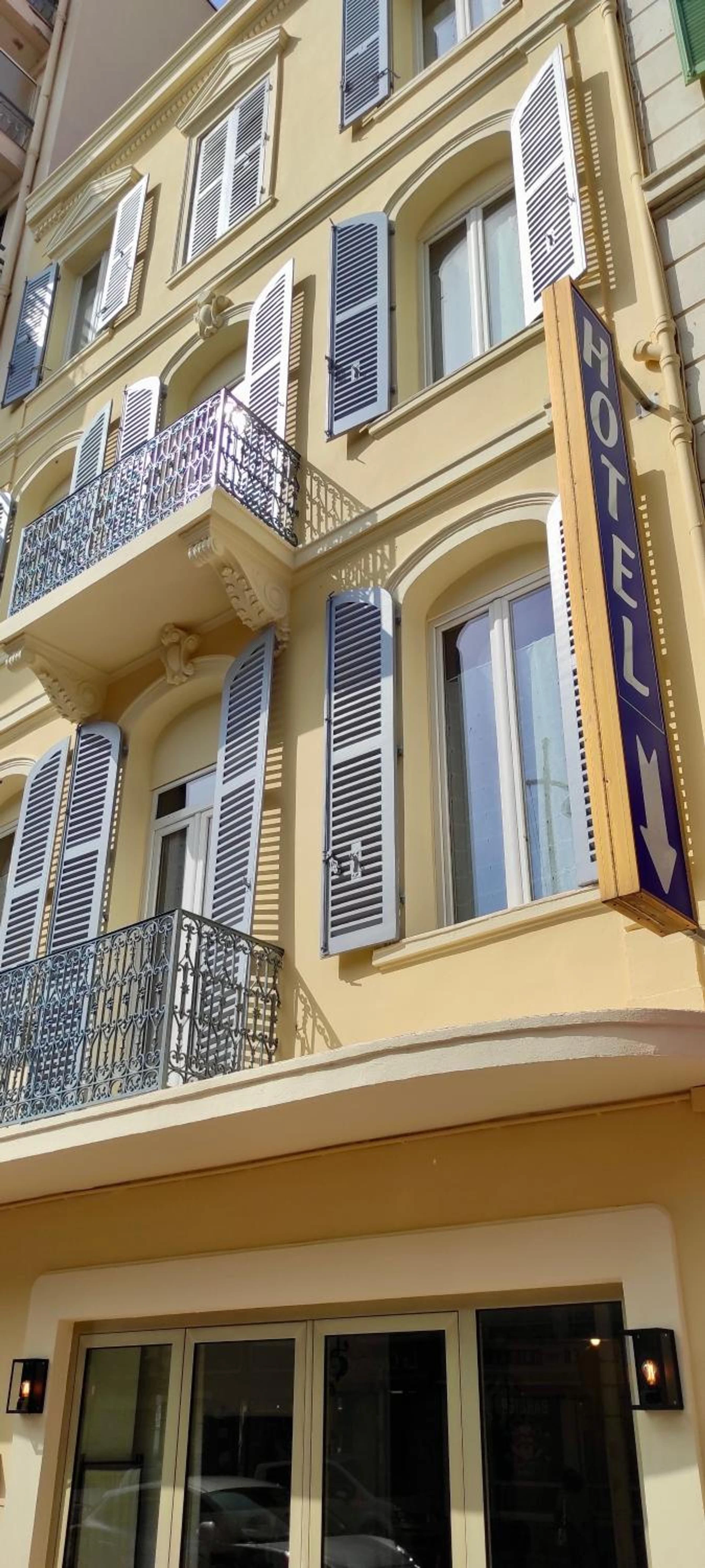 Organiser un séminaire d'entreprise : Nouvel Hotel à saint-raphael