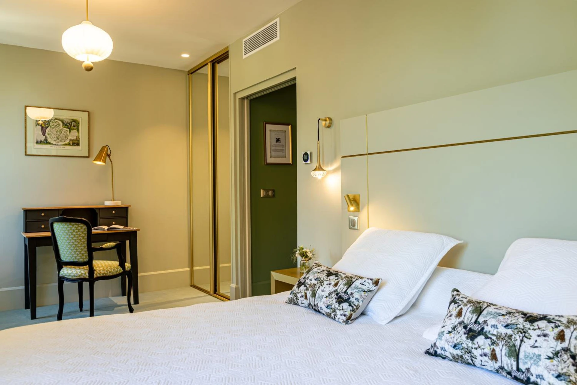 Magnifique chambre pour un séminaire d'entreprise à Olivier Leflaive Hôtel Restaurants - Puligny-Montrachet