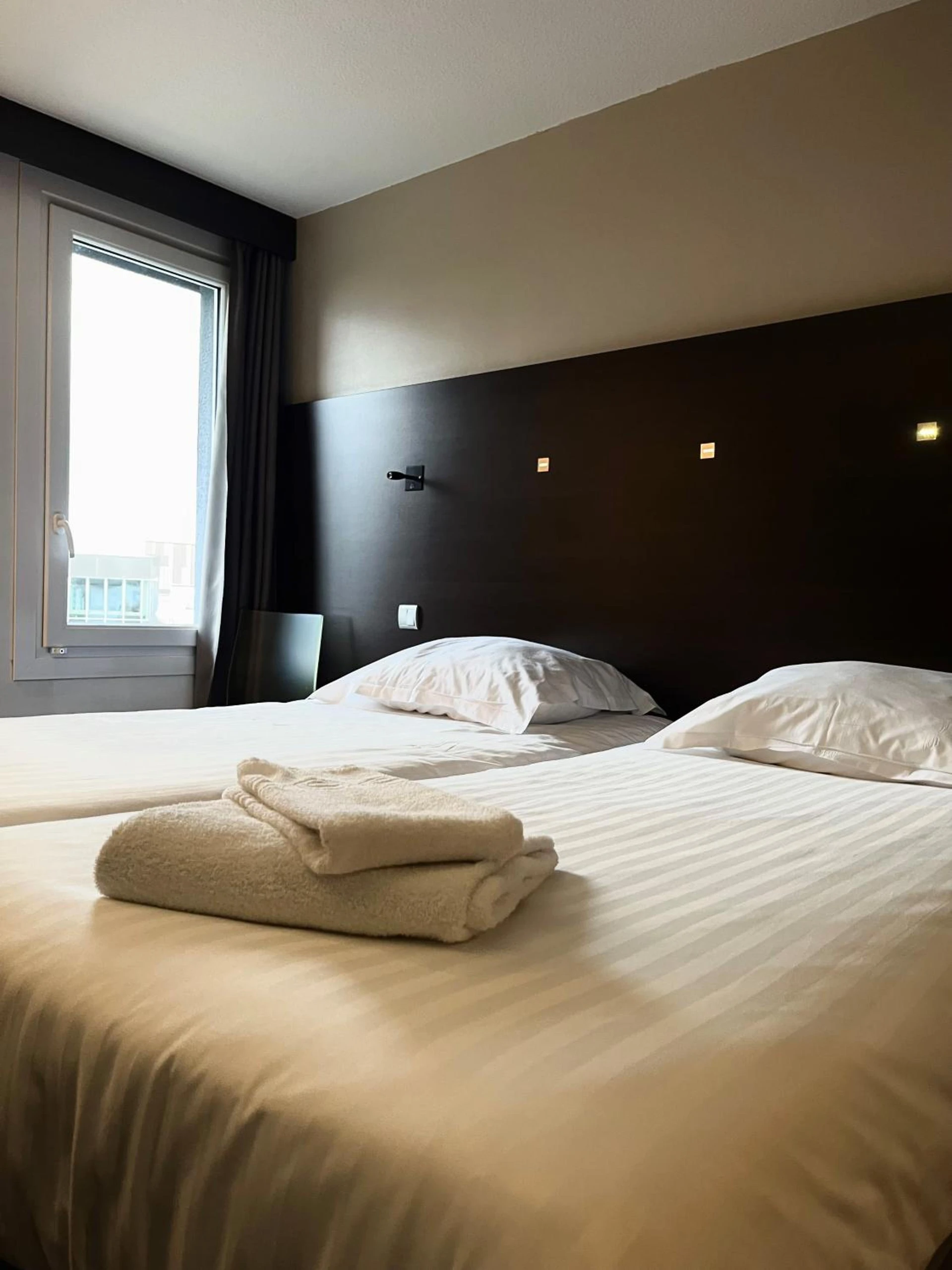 Chambre disponible pour un séminaire d'entreprise à Parc Hôtel - Carvin