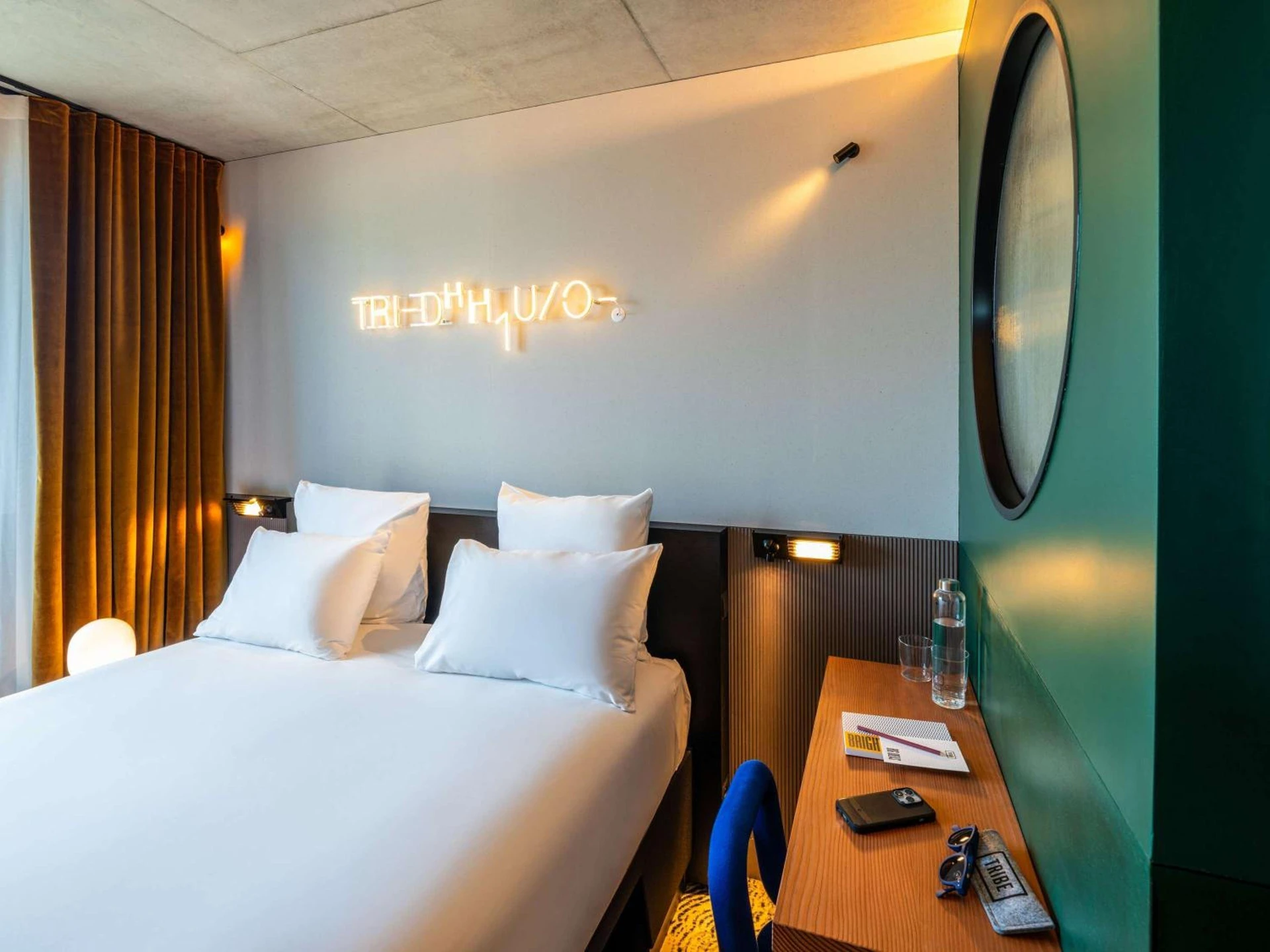 Chambre disponible pour un séminaire d'entreprise à TRIBE Paris Clichy - Clichy