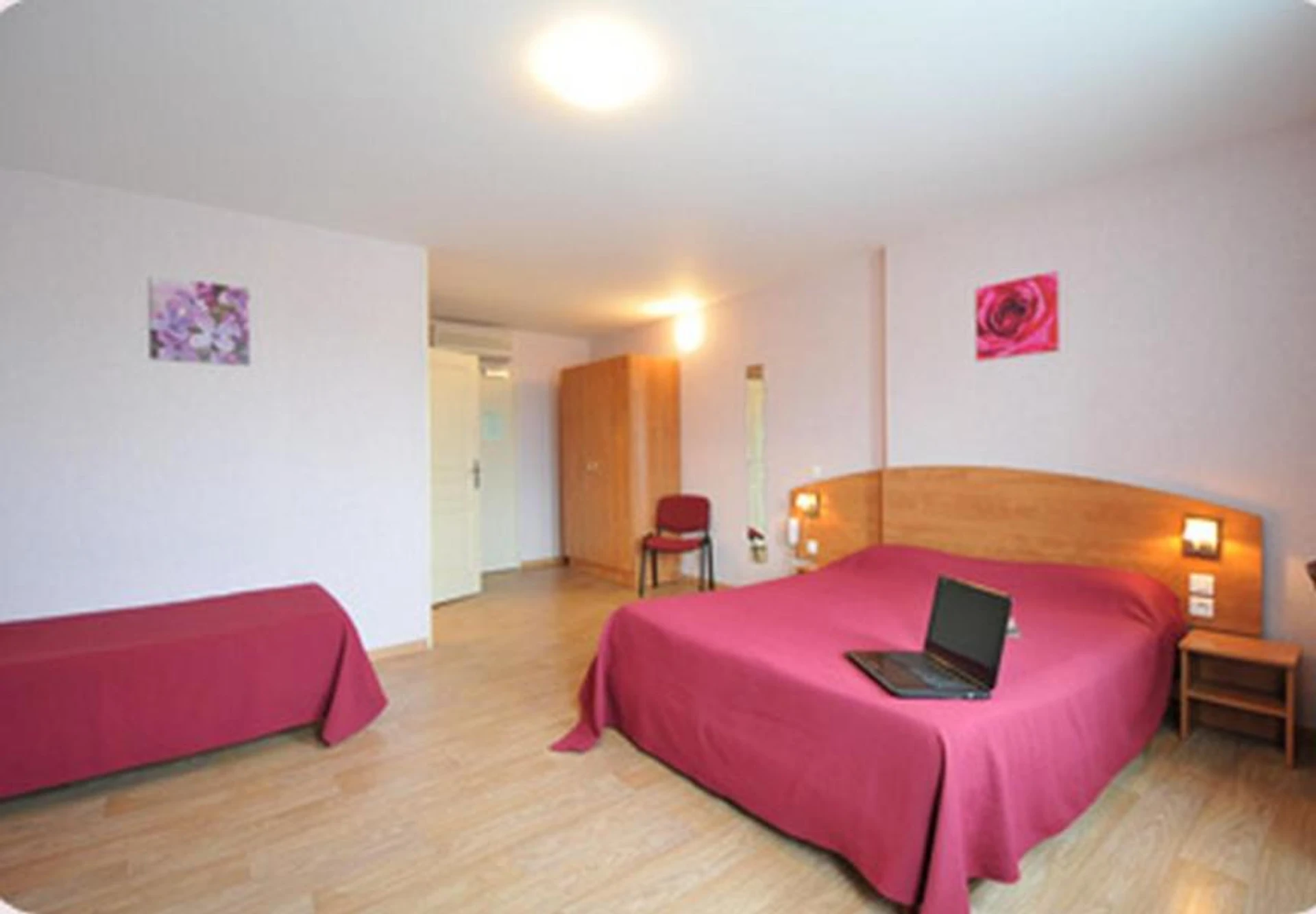 Chambre disponible pour un séminaire d'entreprise à Prim Hotel Reims - Witry-lès-Reims