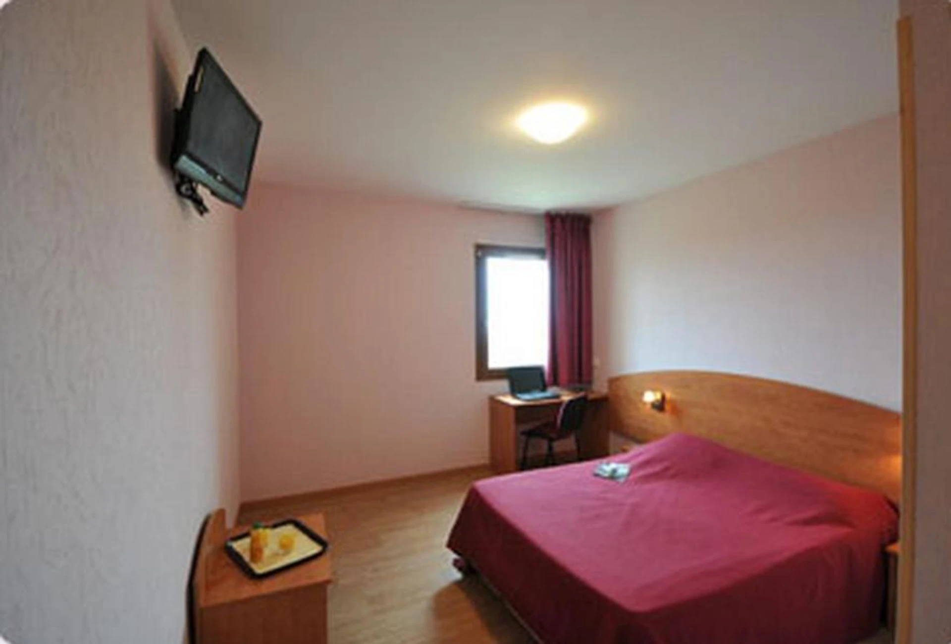 Chambre disponible pour un séminaire d'entreprise à Prim Hotel Reims - Witry-lès-Reims