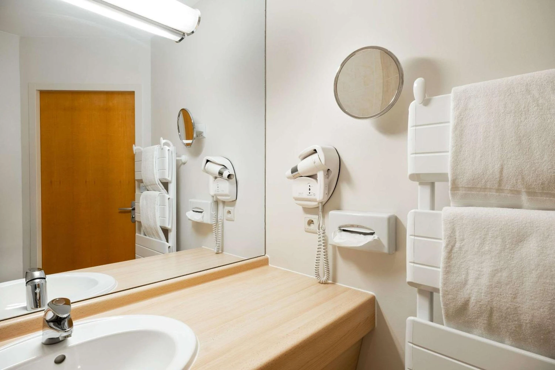 Chambre disponible pour un séminaire d'entreprise à Quality Hotel Pau Centre Bosquet - Pau