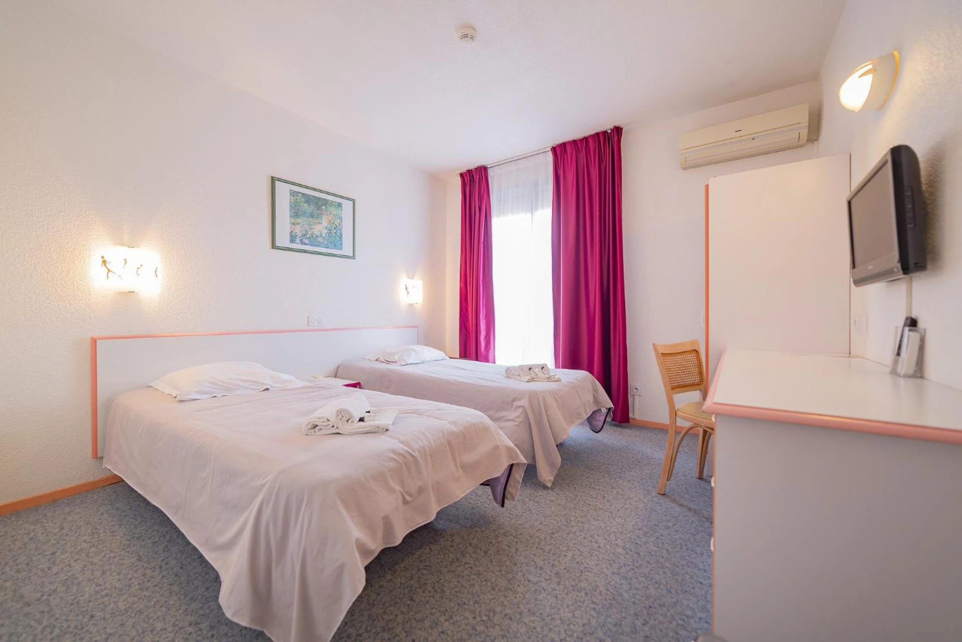 Chambre disponible pour un séminaire d'entreprise à The Originals City, Relax'Otel & Spa, Le Barcarès - Le Barcarès