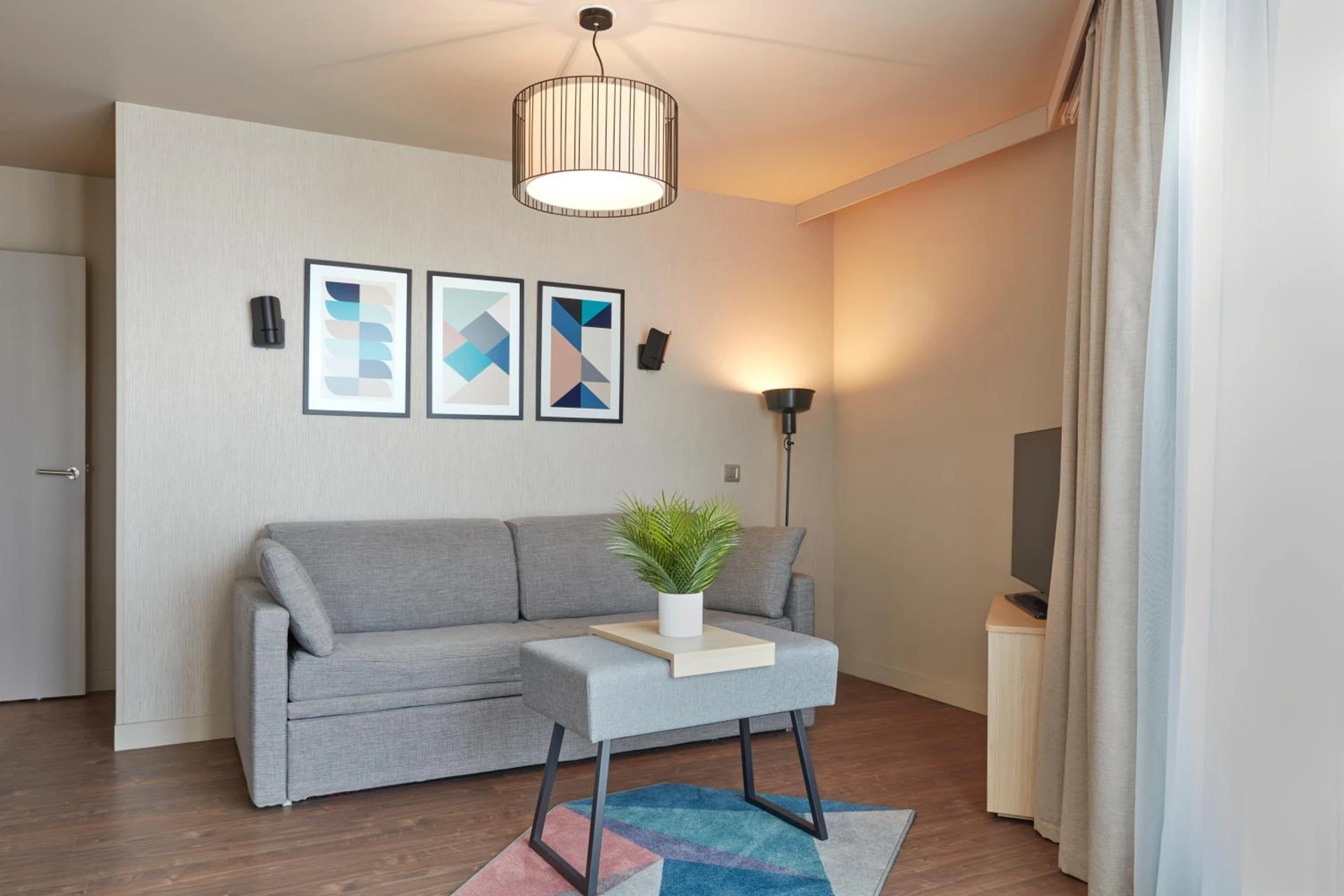 Ambiance de travail pour séminaire d'entreprise à Aparthotel Adagio Paris Suresnes Longchamp - Suresnes