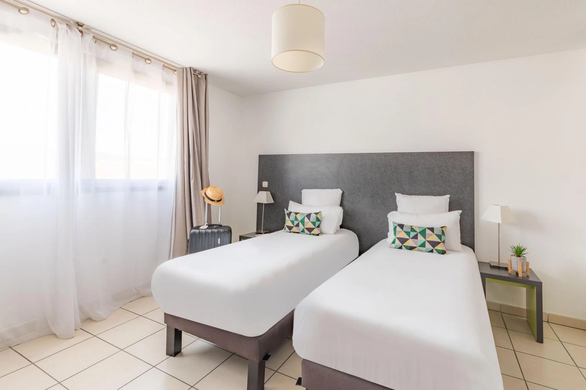 Magnifique chambre pour un séminaire d'entreprise à Appart'City Confort La Ciotat - Côté Port - La Ciotat
