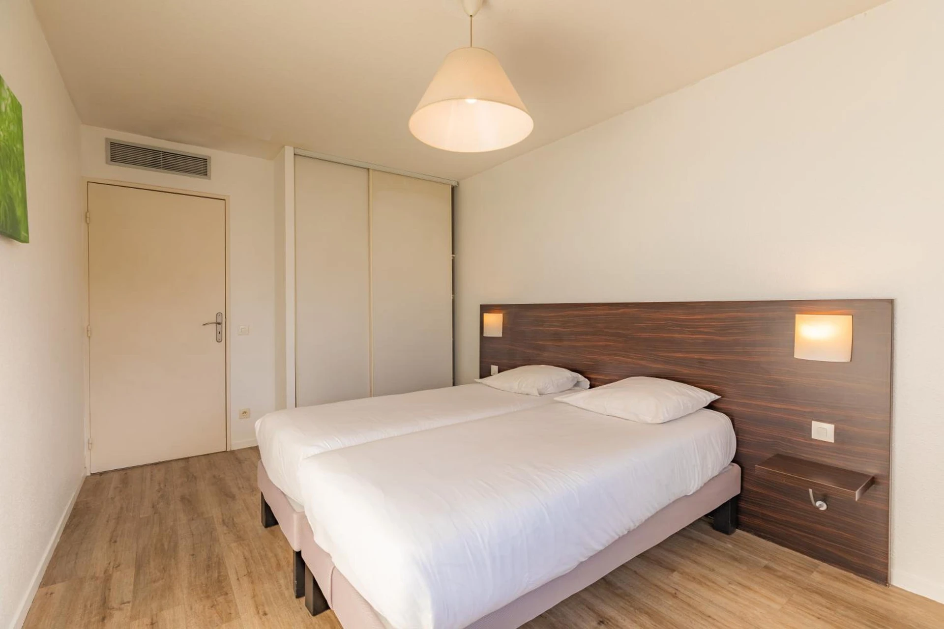 Magnifique chambre pour un séminaire d'entreprise à Appart'City Classic Genève - Gaillard - Gaillard