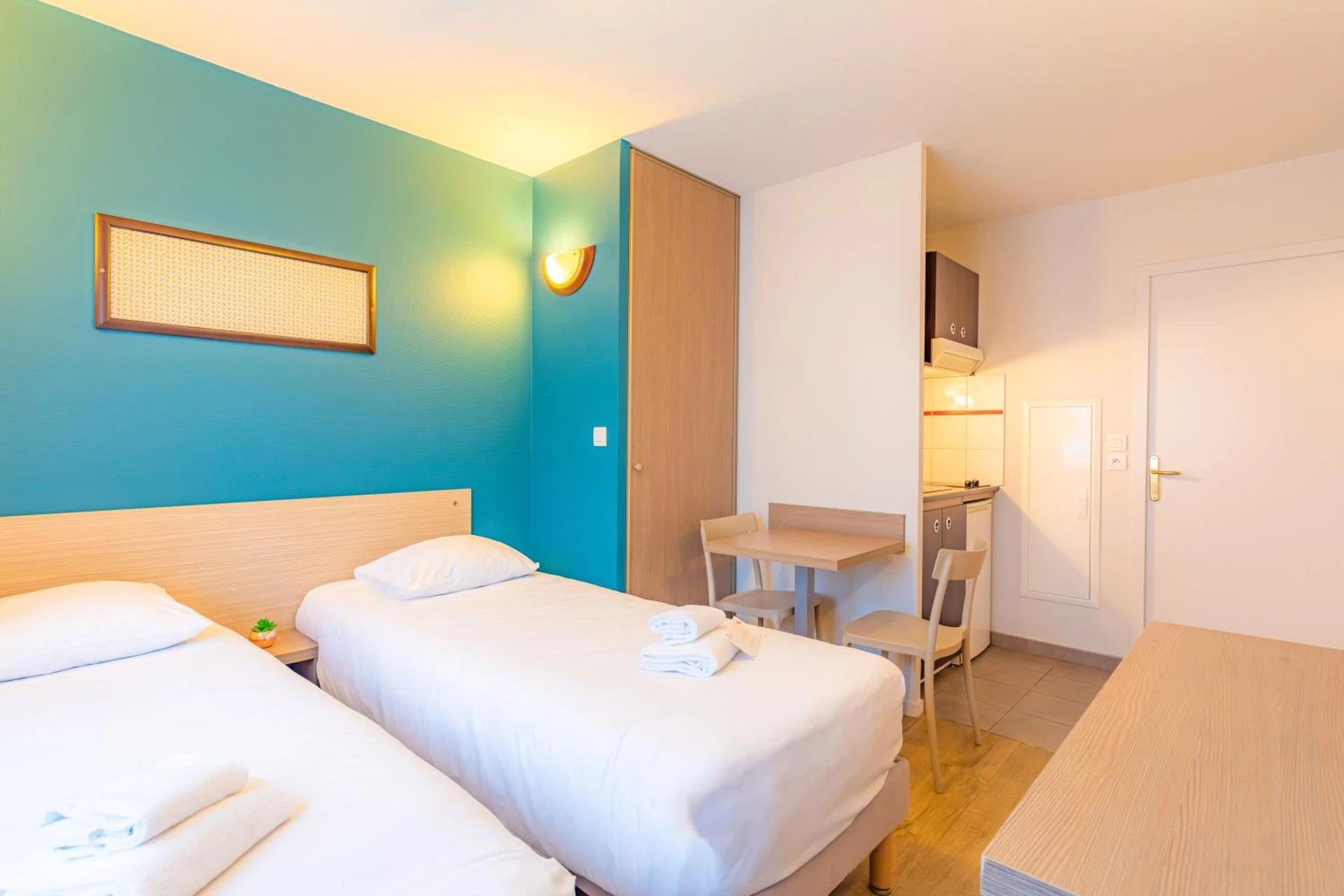 Magnifique chambre pour un séminaire d'entreprise à Appart'City Classic La Roche sur Yon Centre - La Roche-sur-Yon