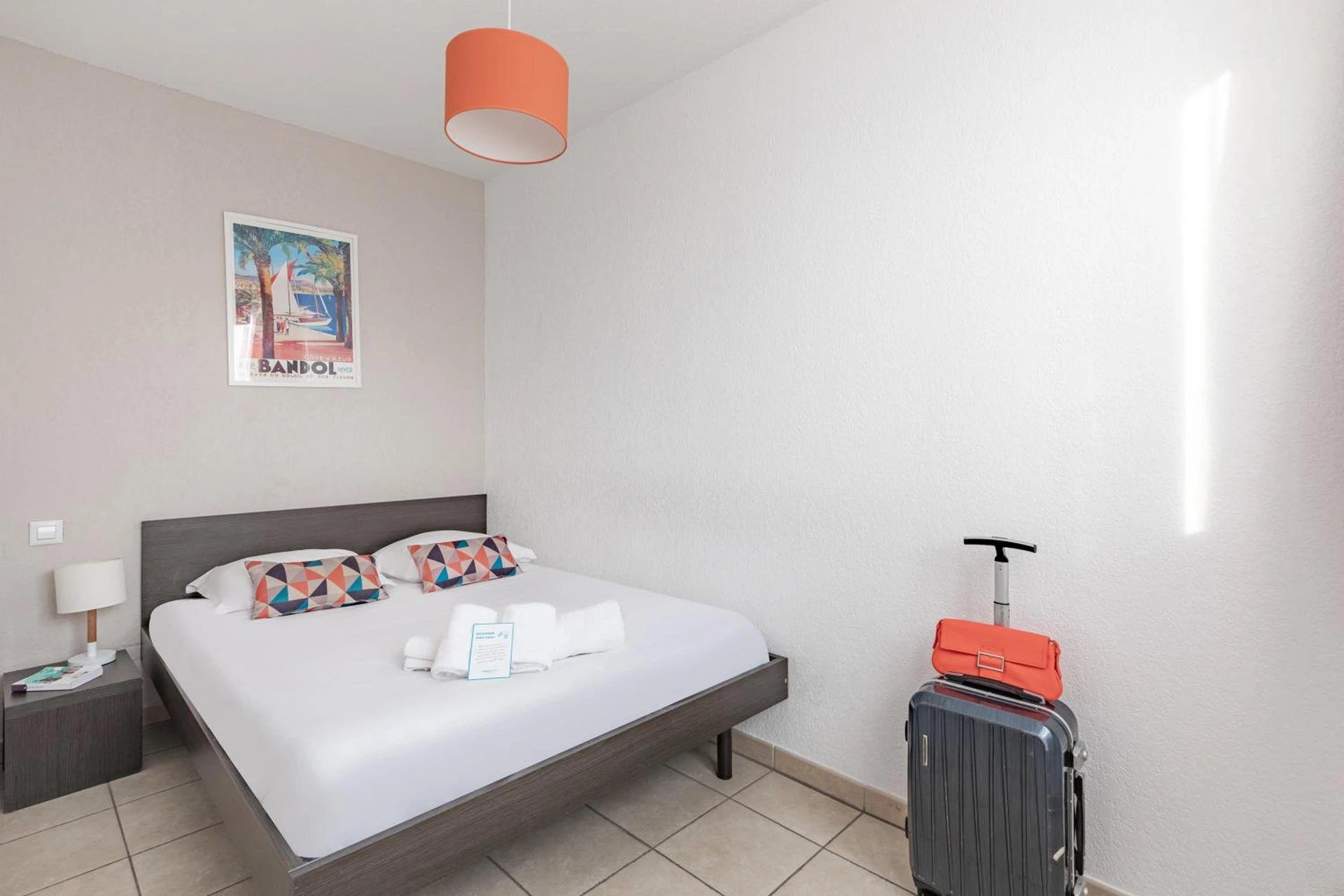 Magnifique chambre pour un séminaire d'entreprise à Appart'City Classic Marseille Aéroport - Vitrolles - Vitrolles