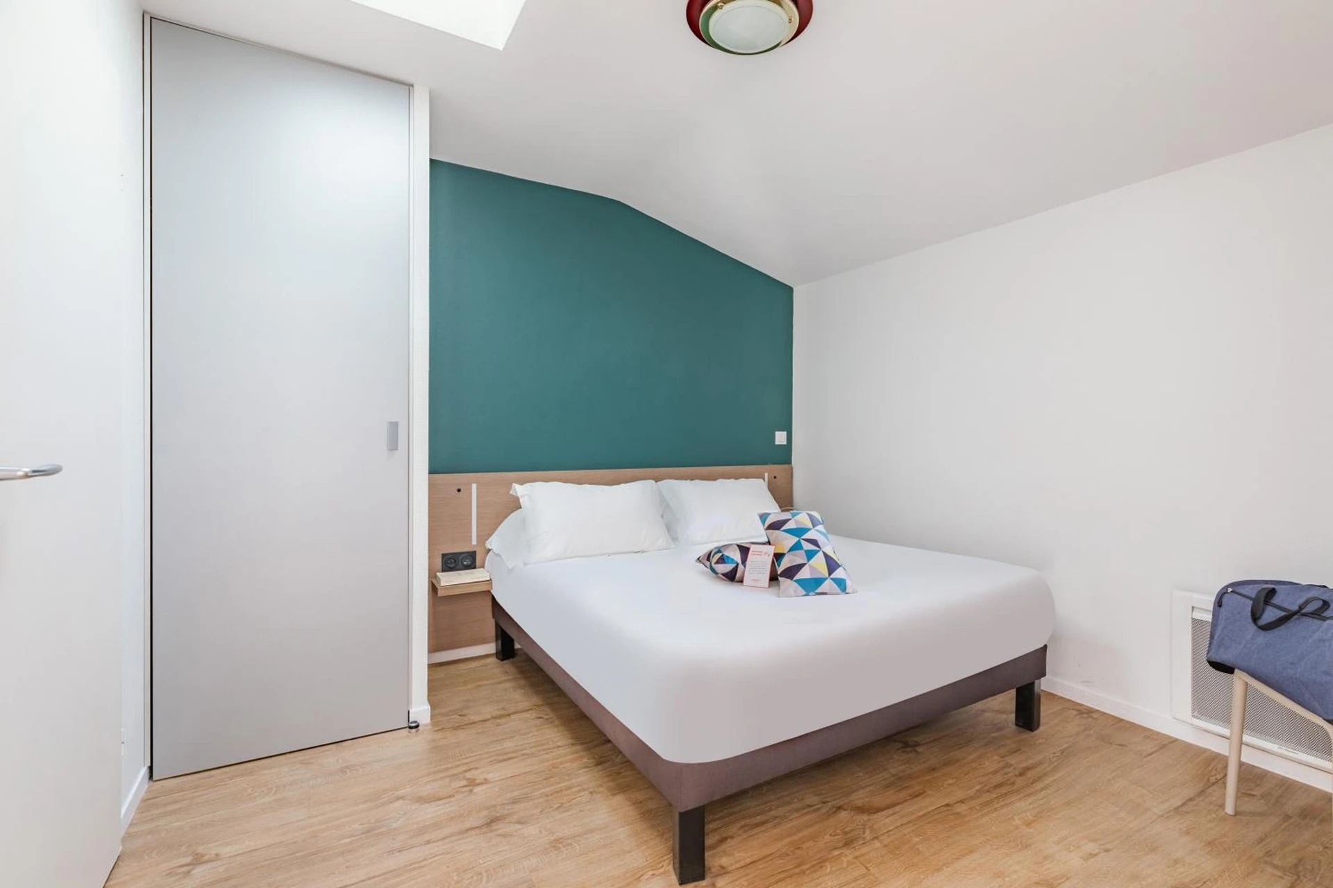 Magnifique chambre pour un séminaire d'entreprise à Appart'City Confort Niort Centre - Niort