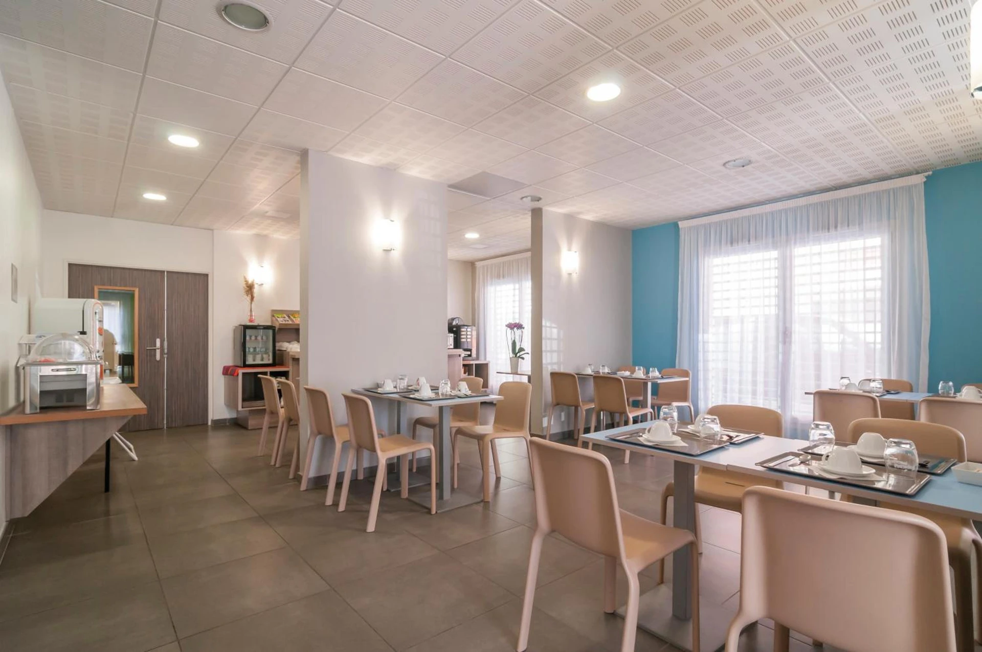 Ambiance de travail pour séminaire d'entreprise à Appart'City Confort Perpignan Centre Gare - Perpignan