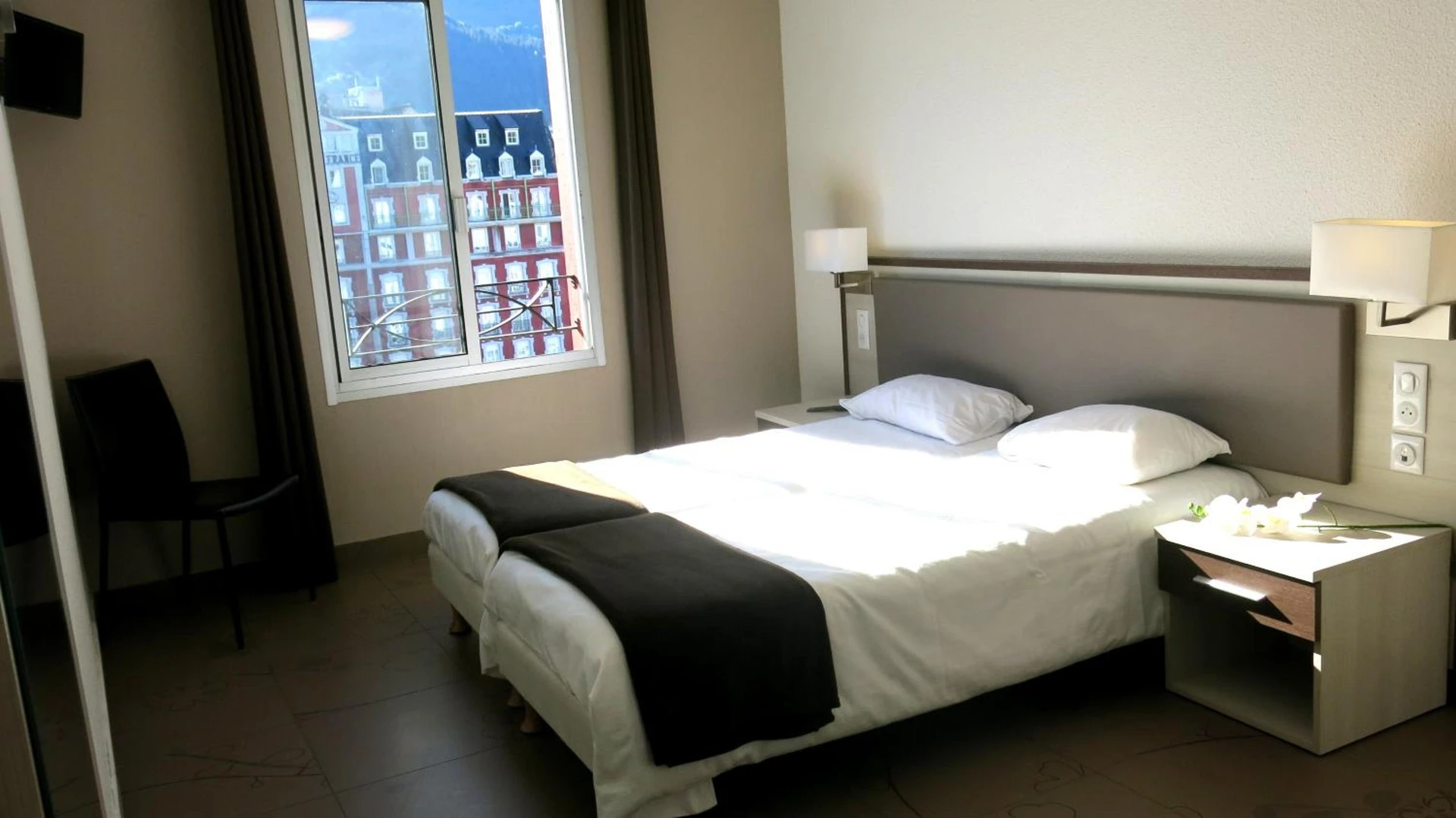 Magnifique chambre pour un séminaire d'entreprise à Appart'hotel le Pèlerin - Lourdes