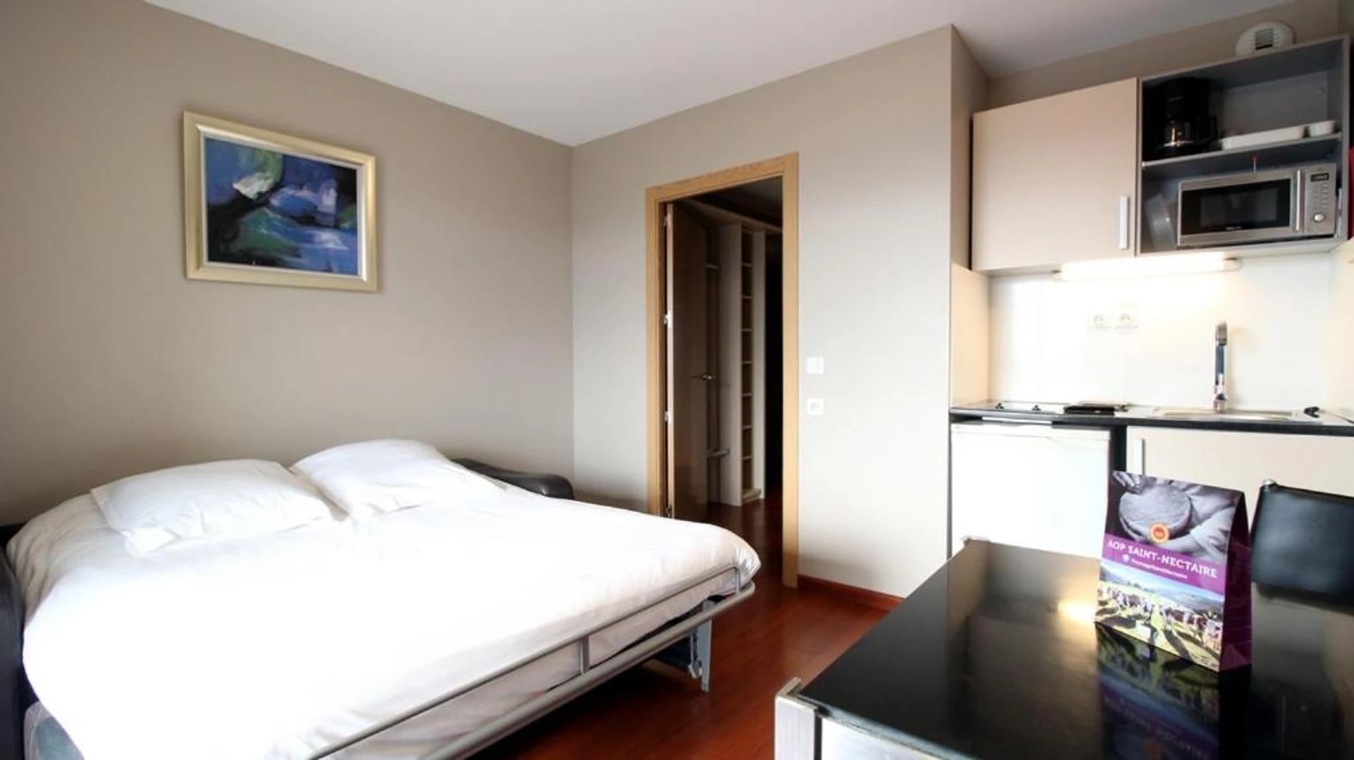 Magnifique chambre pour un séminaire d'entreprise à Aux Balcons du Sancy - Picherande