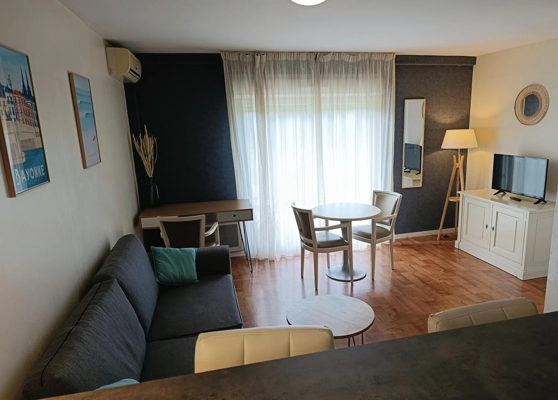 Chambre à Résidence Carouge Appart Hôtel - Organiser un séminaire d'entreprise à Brétigny-sur-Orge