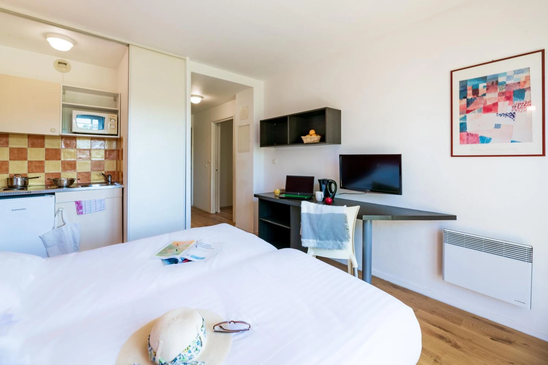 Magnifique chambre pour un séminaire d'entreprise à Cerise Valence - Valence