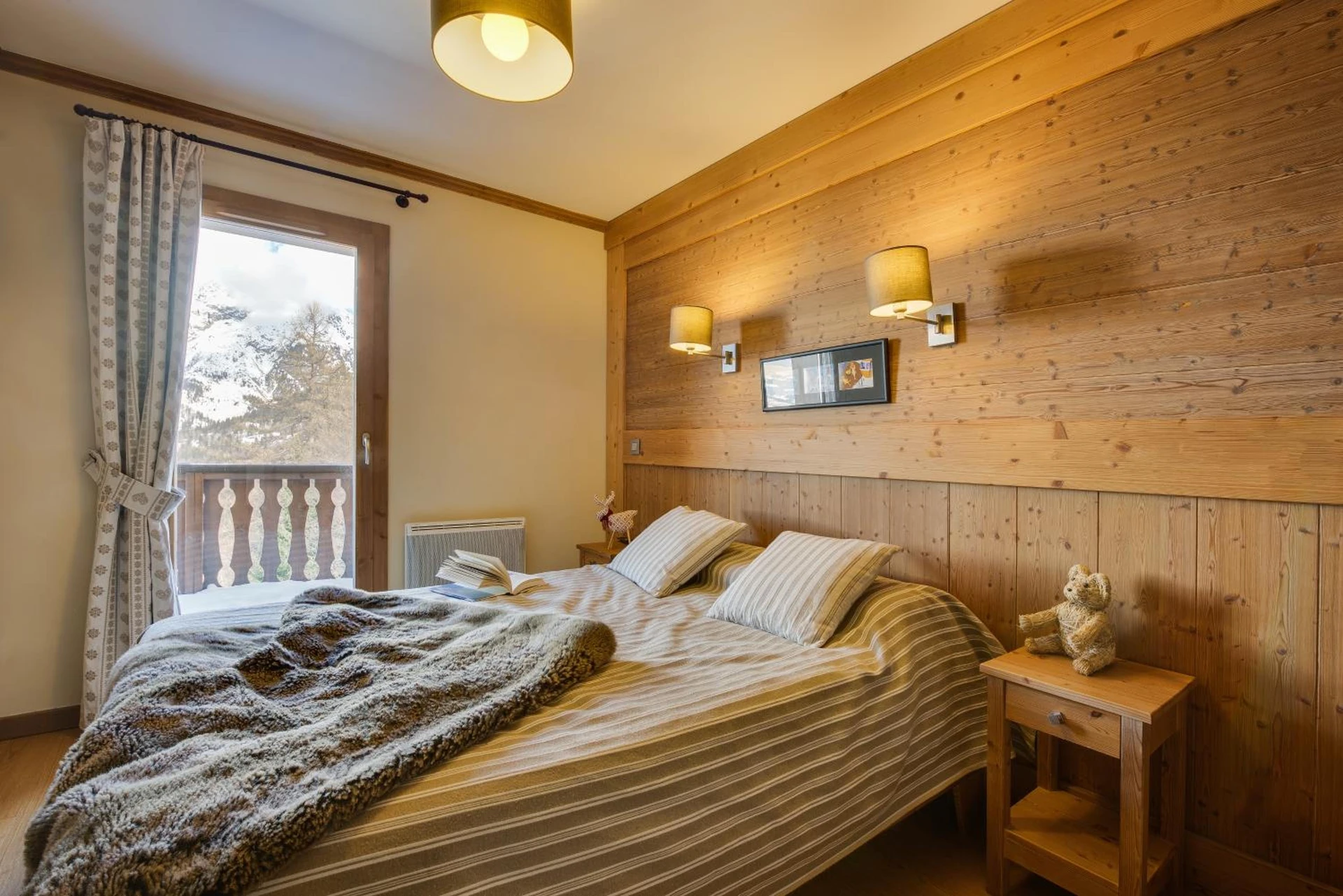 Chambre disponible pour un séminaire d'entreprise à CGH Résidences & Spas Le Ruitor - Sainte-Foy-Tarentaise