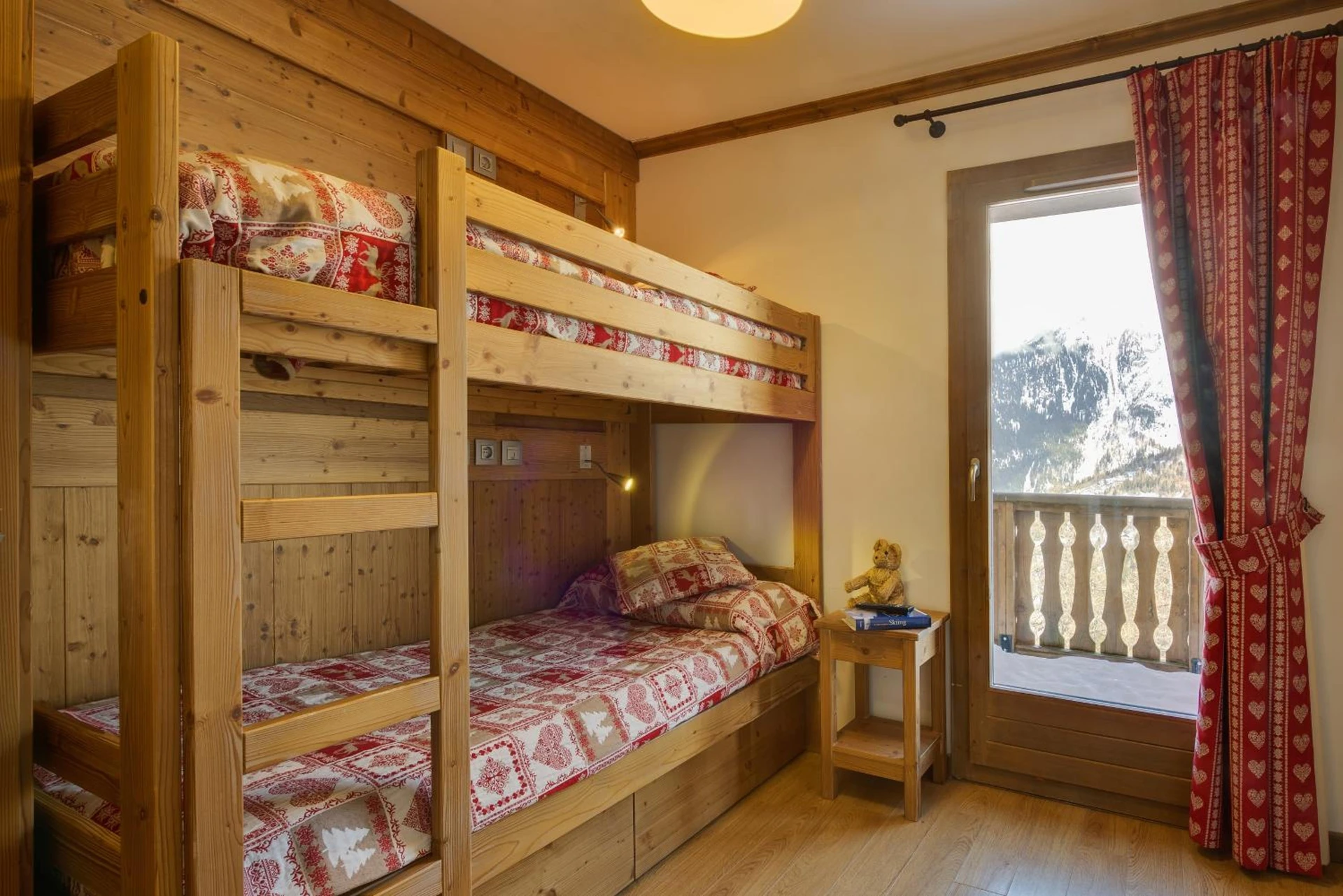 Magnifique chambre pour un séminaire d'entreprise à CGH Résidences & Spas Le Ruitor - Sainte-Foy-Tarentaise