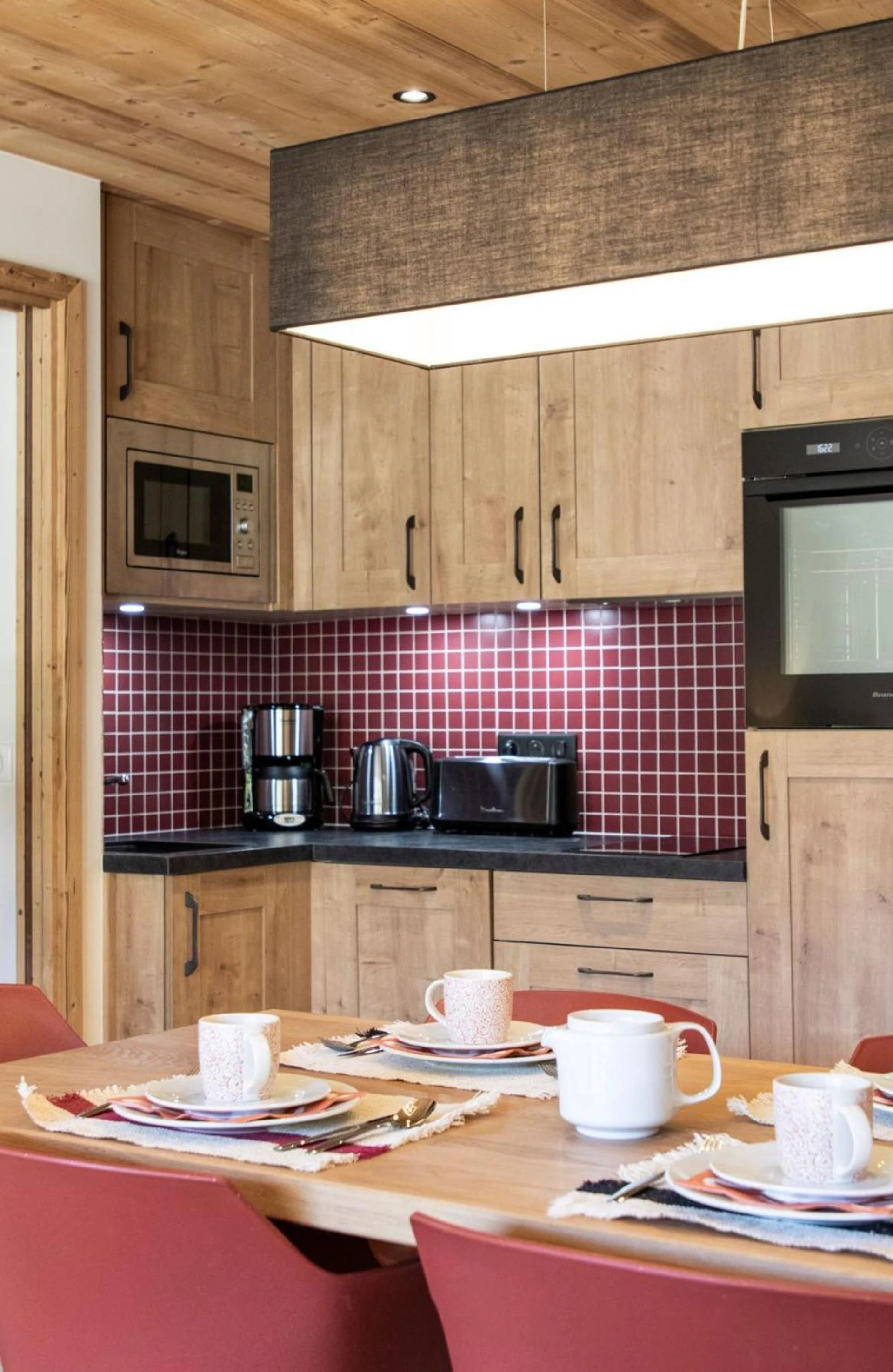 Lieu convivial pour un séminaire d'entreprise à Chalet Hôtelier LES EQUINOXES - VAL D'ISERE - La Daille - En savoir plus 