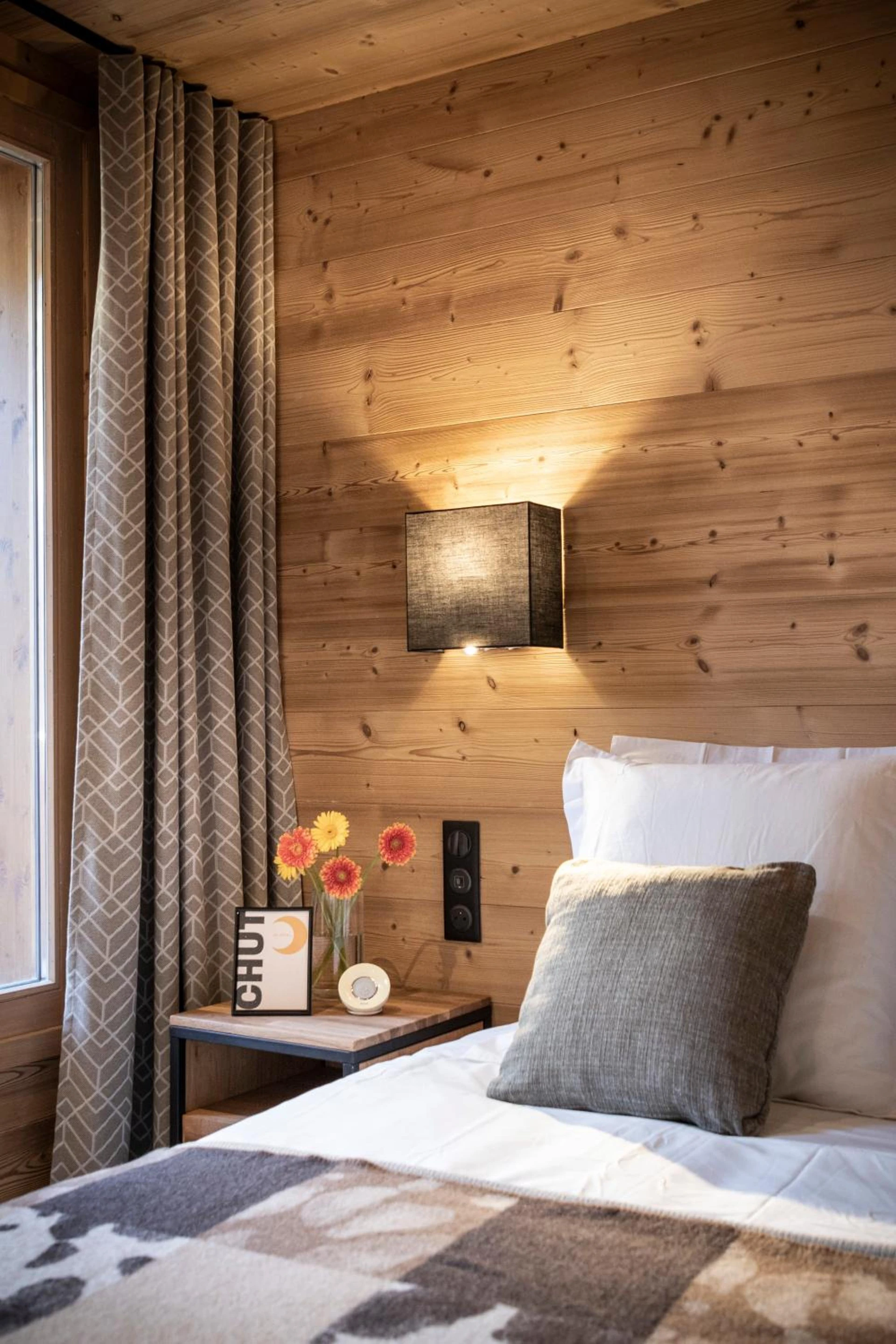 Chambre disponible pour un séminaire d'entreprise à Chalet Hôtelier LES EQUINOXES - VAL D'ISERE - La Daille