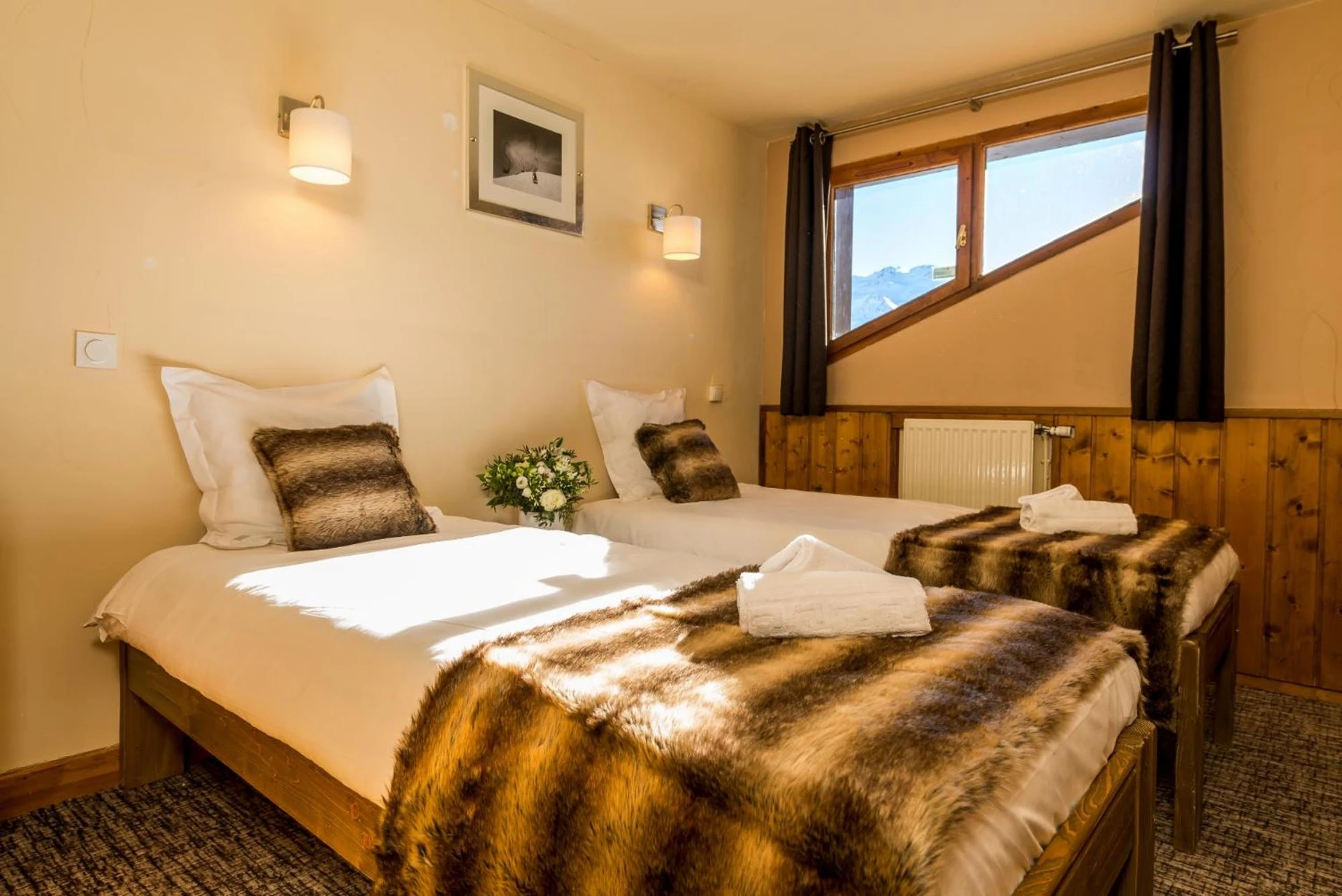 Magnifique chambre pour un séminaire d'entreprise à Chalet Val 2400 - Val Thorens