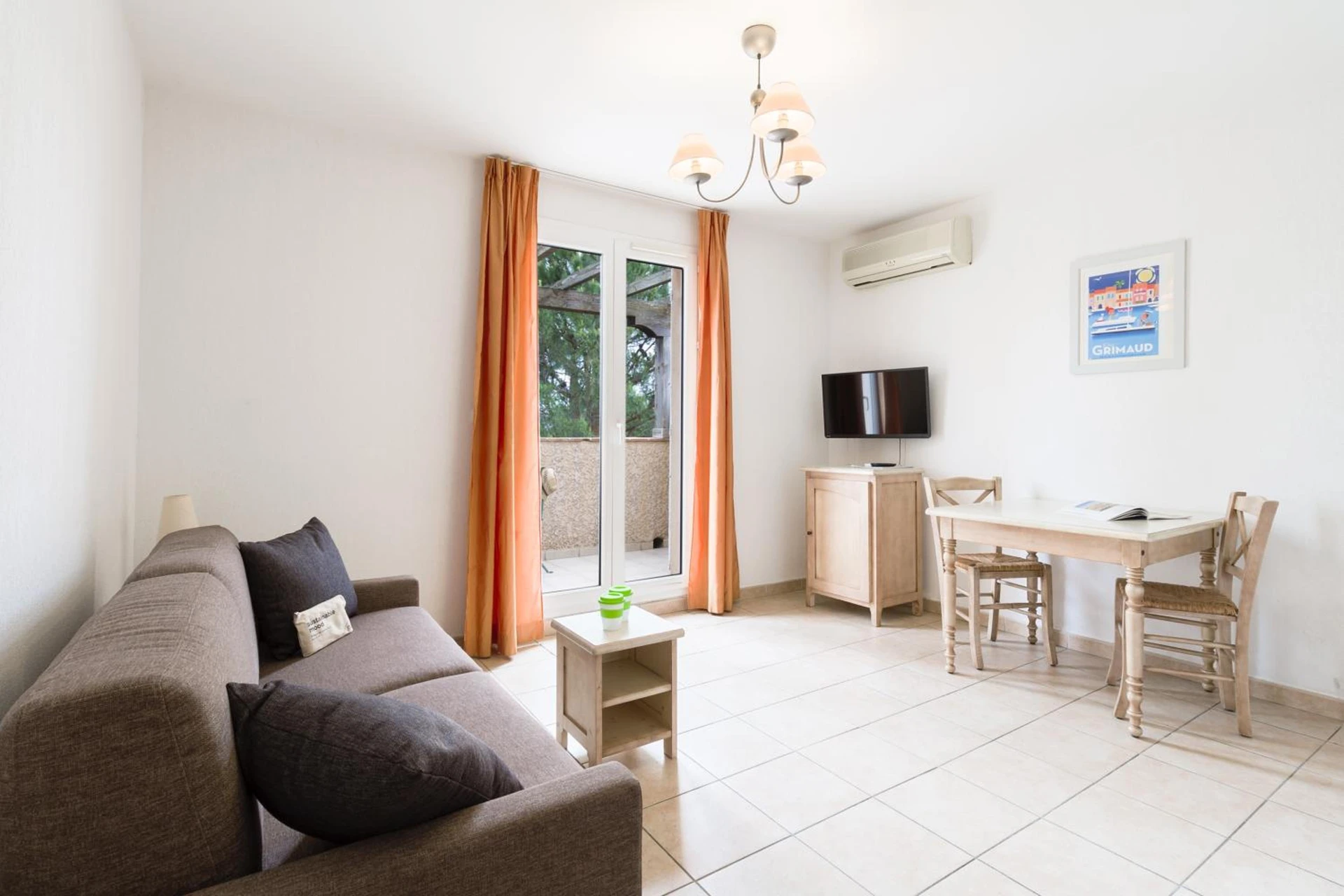 Magnifique chambre pour un séminaire d'entreprise à Garden & City Les Bastides de Grimaud - Grimaud