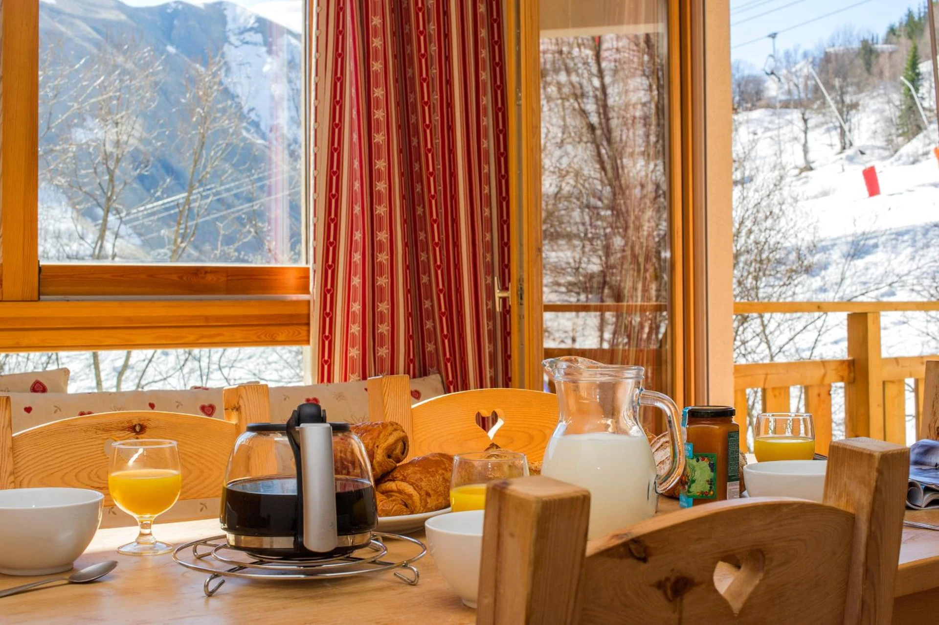 Lieu convivial pour un séminaire d'entreprise à Résidence Goélia Le Balcon des Neiges - Saint-Sorlin-d'Arves - En savoir plus 