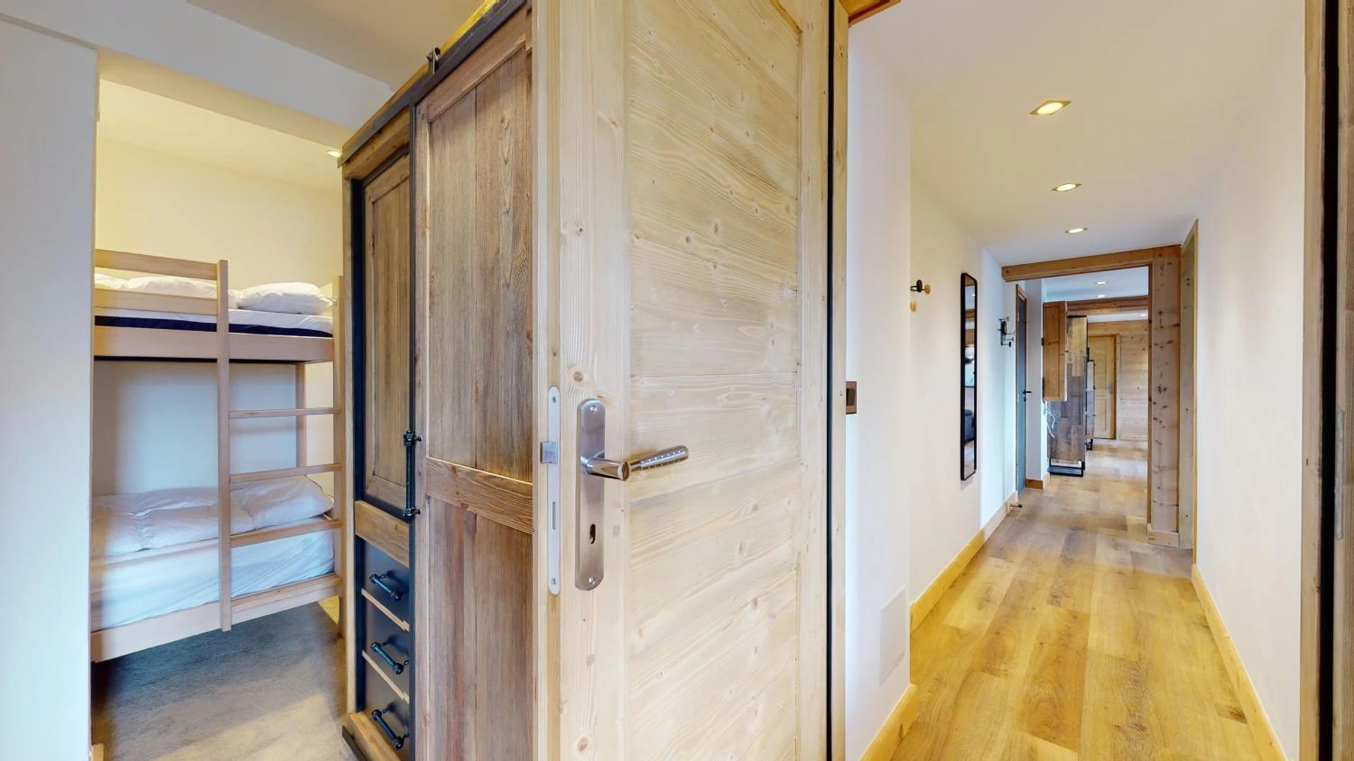 Chambre disponible pour un séminaire d'entreprise à Résidence Hôtelière Bellecôte 4 étoiles - La Plagne Tarentaise