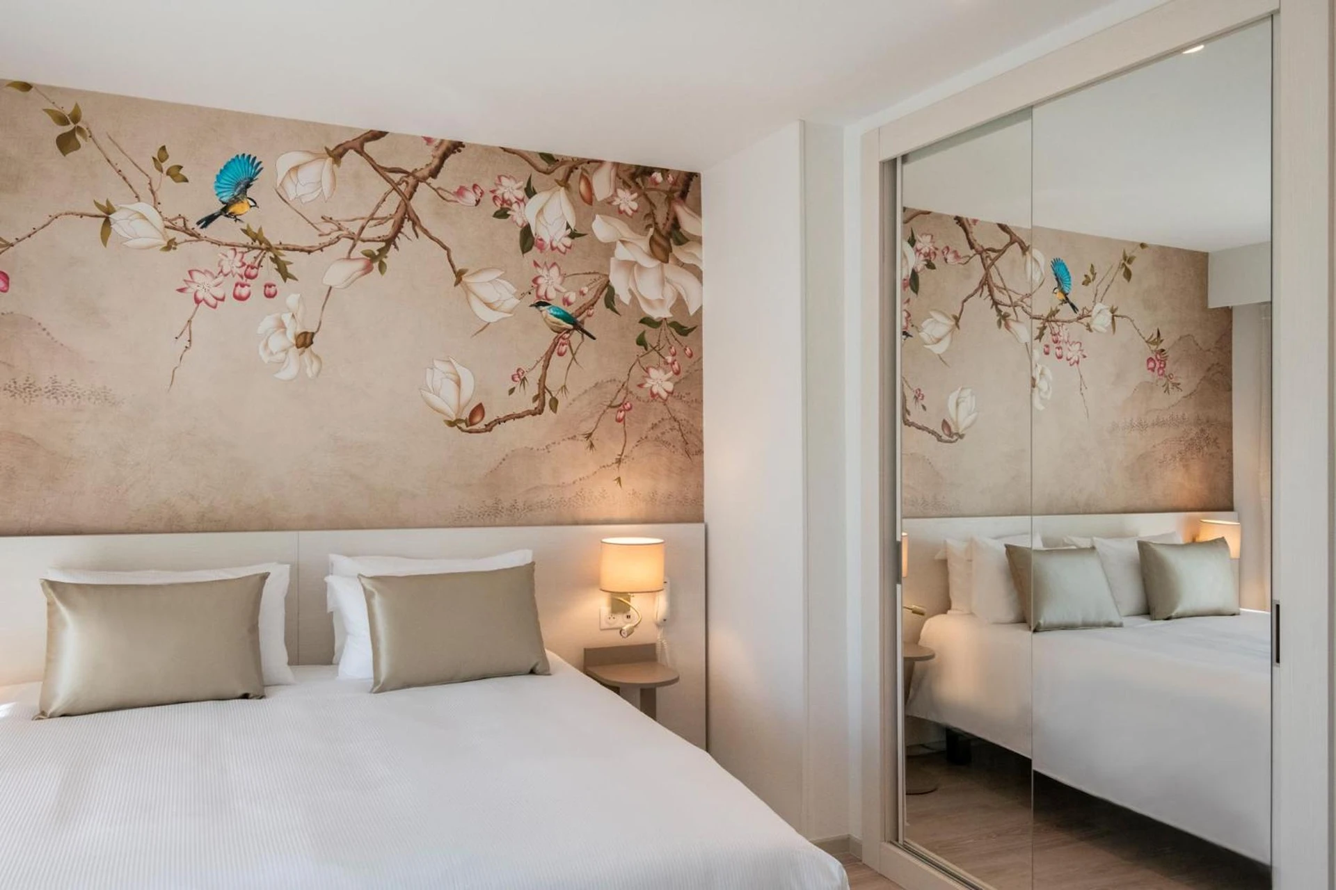 Magnifique chambre pour un séminaire d'entreprise à Résidence Hôtelière Chambord au coeur de Menton - entièrement rénovée - Menton