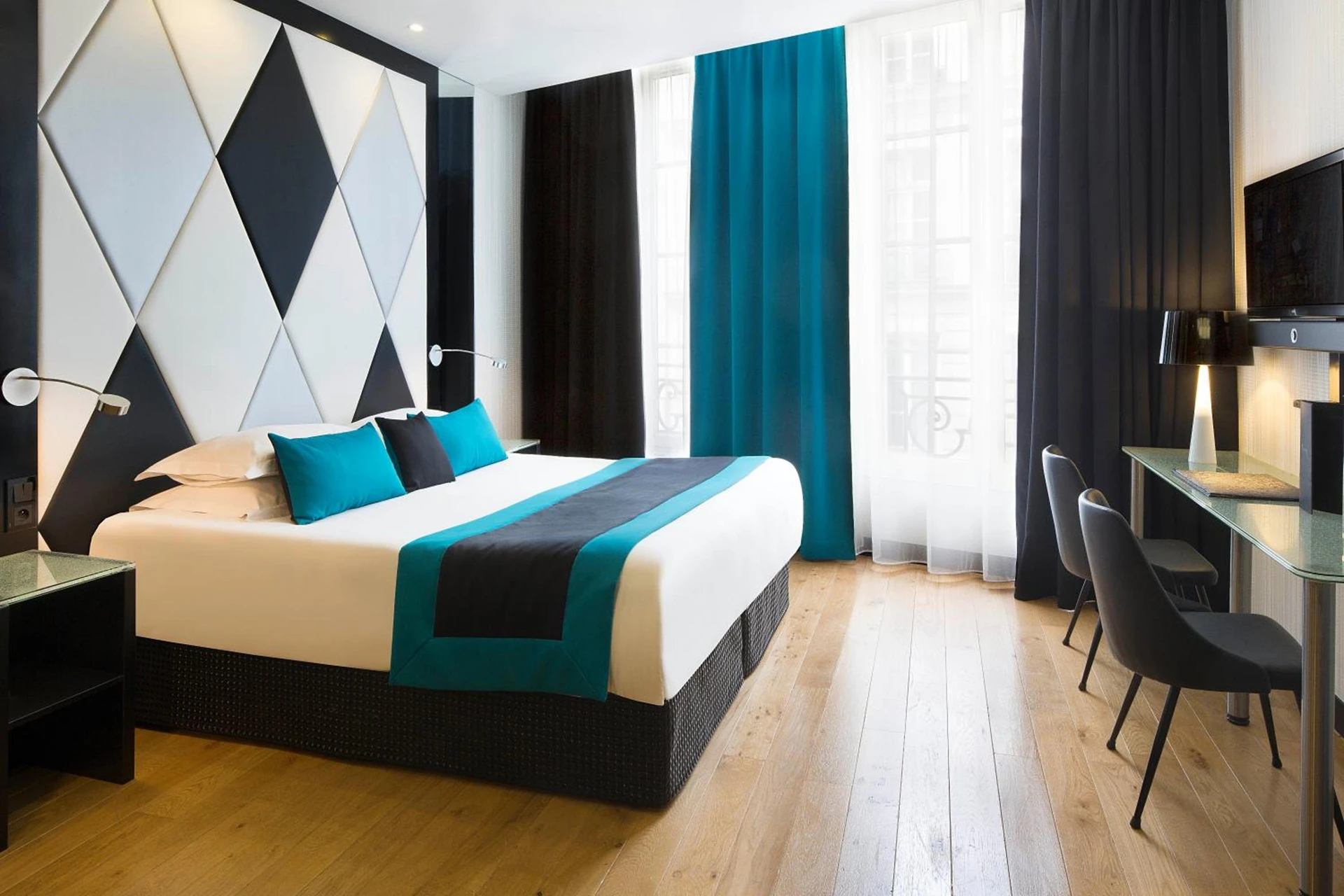 Chambre disponible pour un séminaire d'entreprise à L'Empire Paris - Louvre - Paris