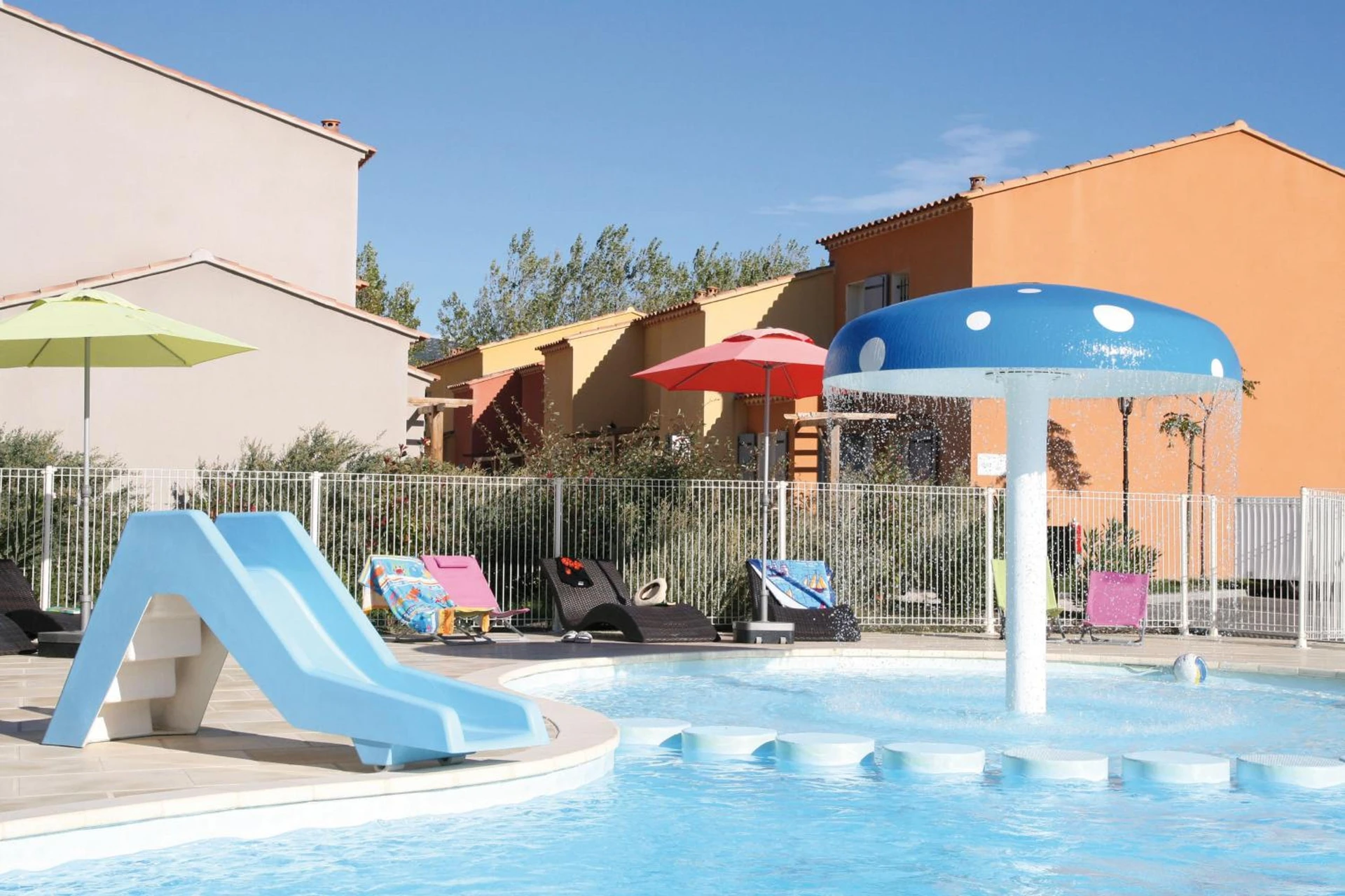 Organiser un séminaire d'entreprise : Lagrange Vacances L’Oustau de Sorgue à l-isle-sur-la-sorgue