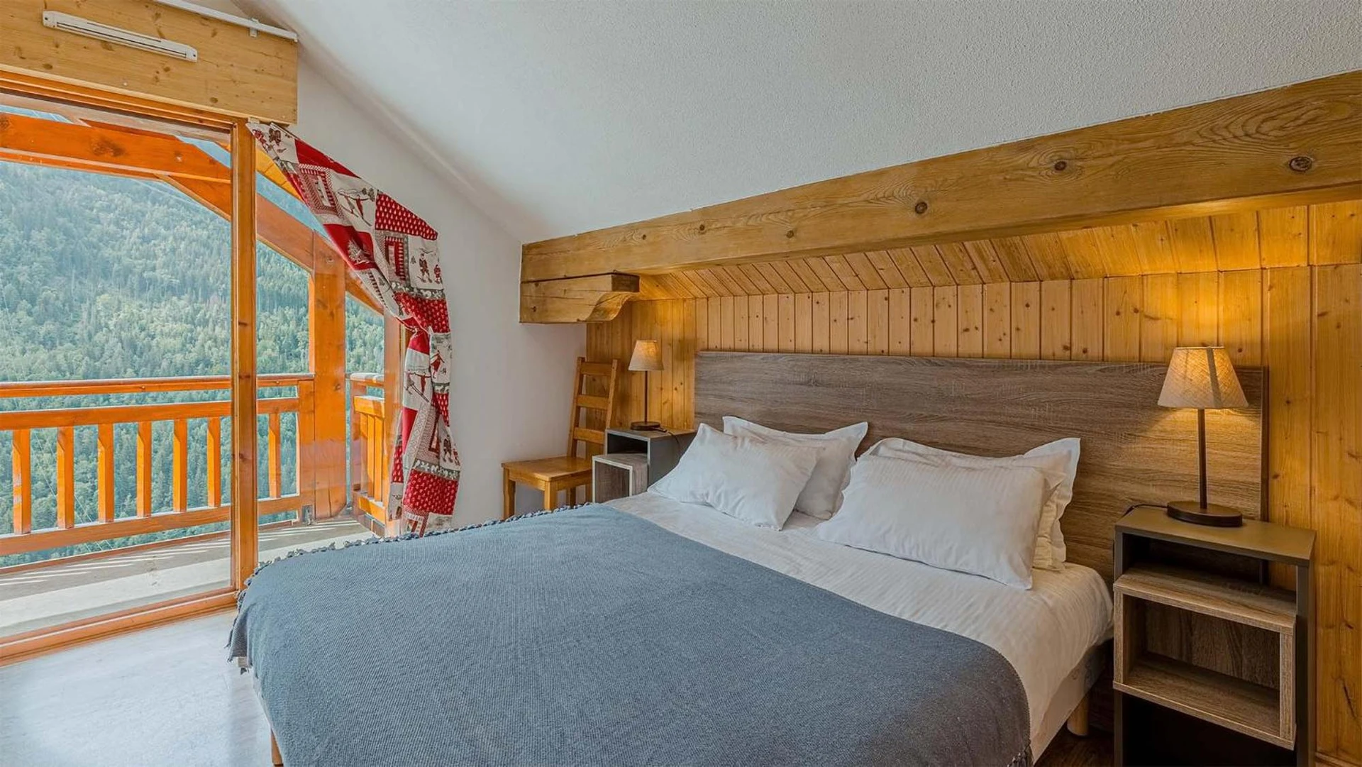 Lieu convivial pour un séminaire d'entreprise à Madame Vacances La Cascade - Vaujany - En savoir plus 