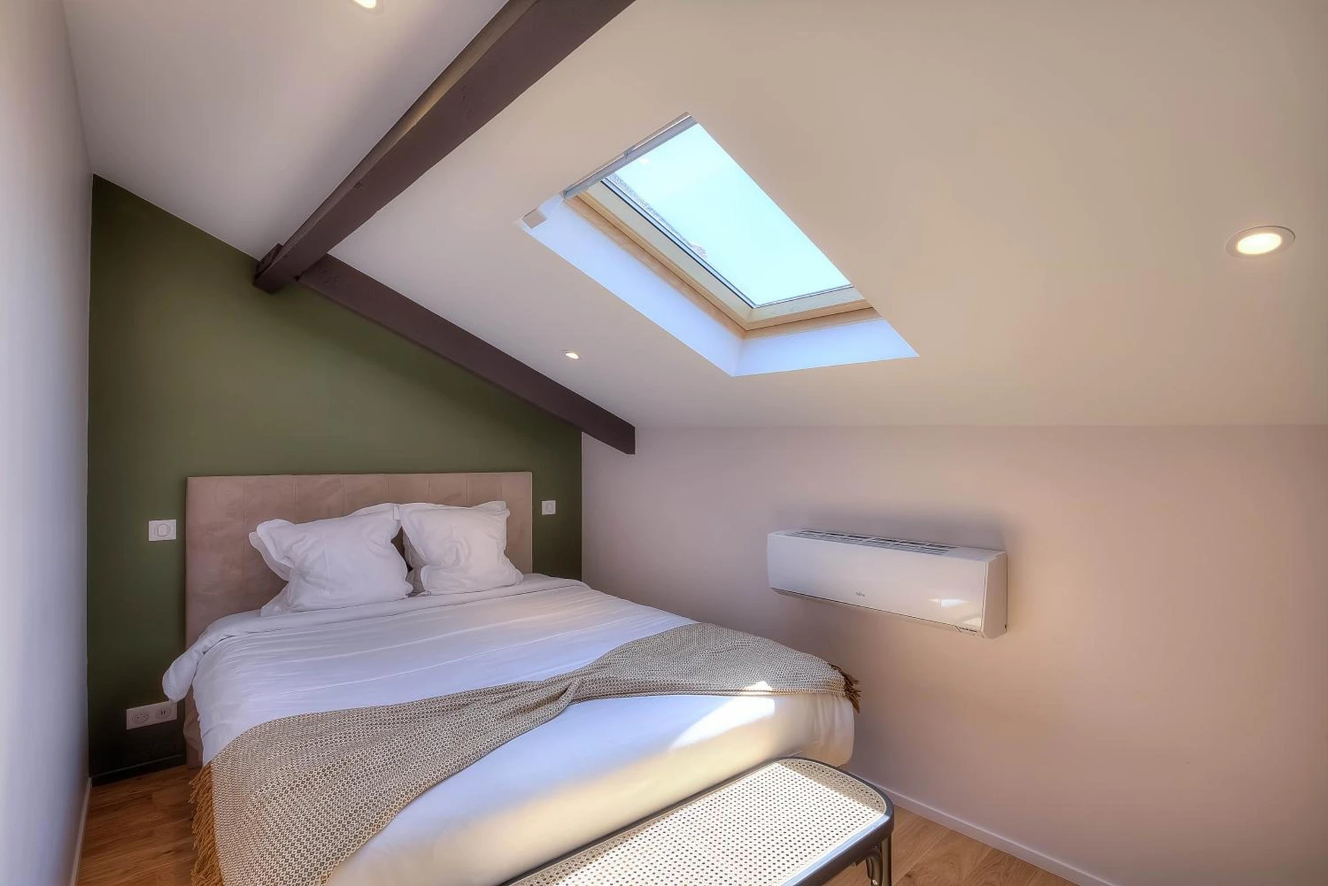 Chambre disponible pour un séminaire d'entreprise à Maison Lamartine - Nice - Nice