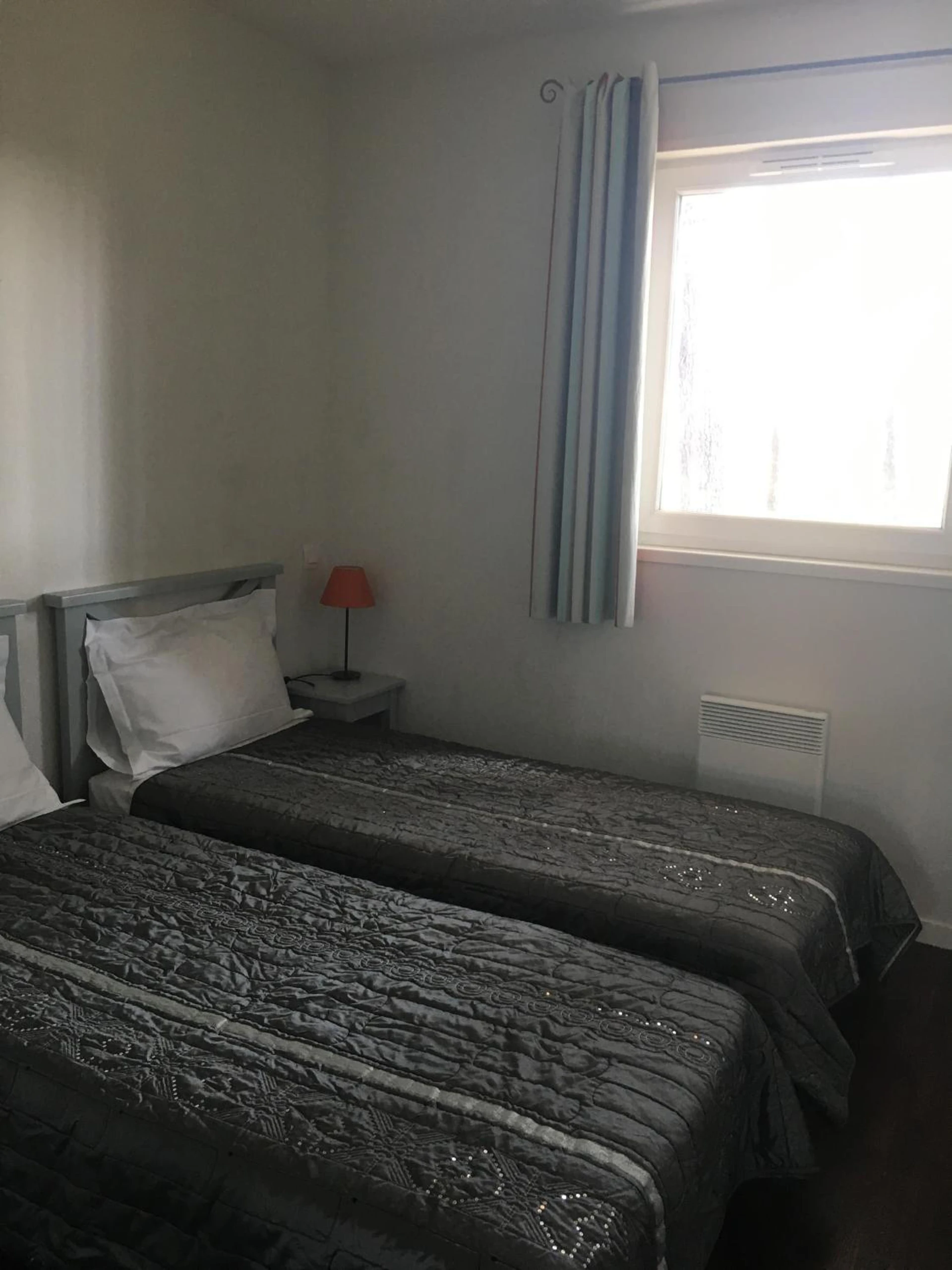 Chambre disponible pour un séminaire d'entreprise à Laouchet Le Hameau des Grands Lacs - Parentis-en-Born