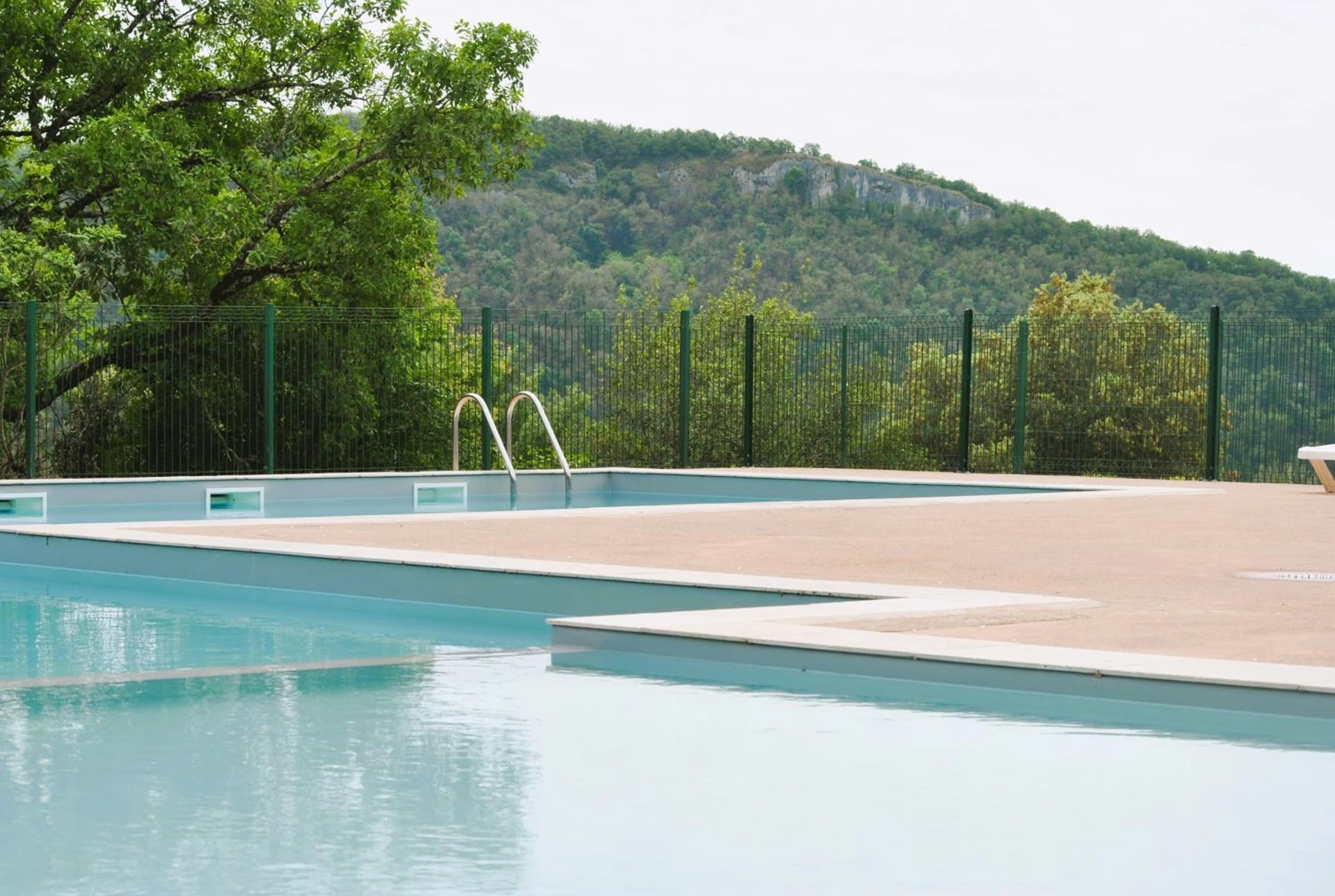Chambre à Le Domaine des Cazelles by Ateya Vacances - Organiser un séminaire d'entreprise à Cajarc
