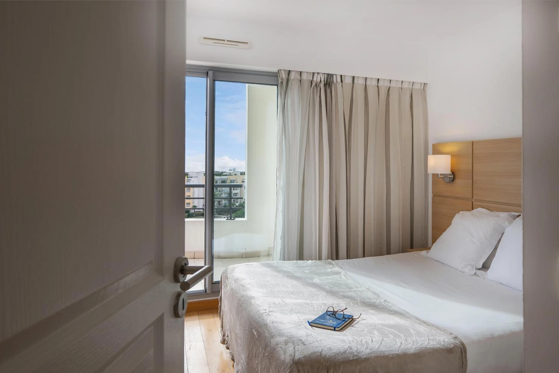 Organiser un séminaire d'entreprise : Nemea Appart Hotel Le Lido Cagnes sur Mer à cagnes-sur-mer